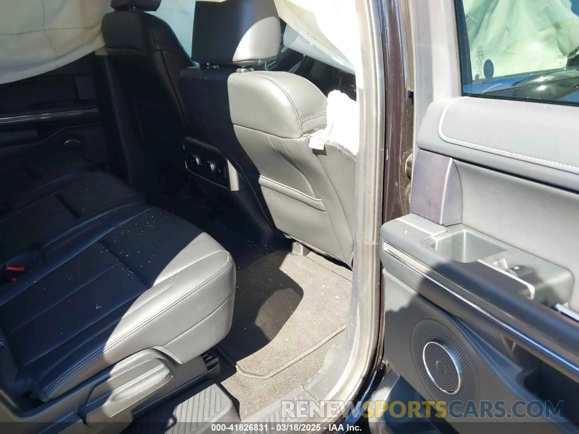 8 Фотография поврежденного автомобиля 1FMJK1H83REA27722 FORD EXPEDITION 2024