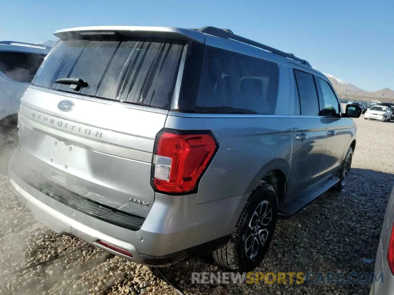 3 Фотография поврежденного автомобиля 1FMJK1J81REA10010 FORD EXPEDITION 2024
