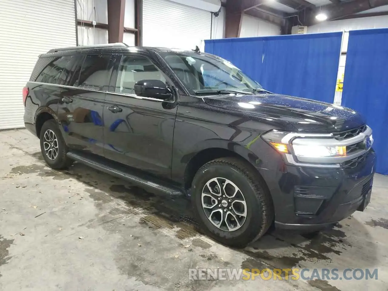 4 Photograph of a damaged car 1FMJK1J82REA36065 FORD EXPEDITION 2024