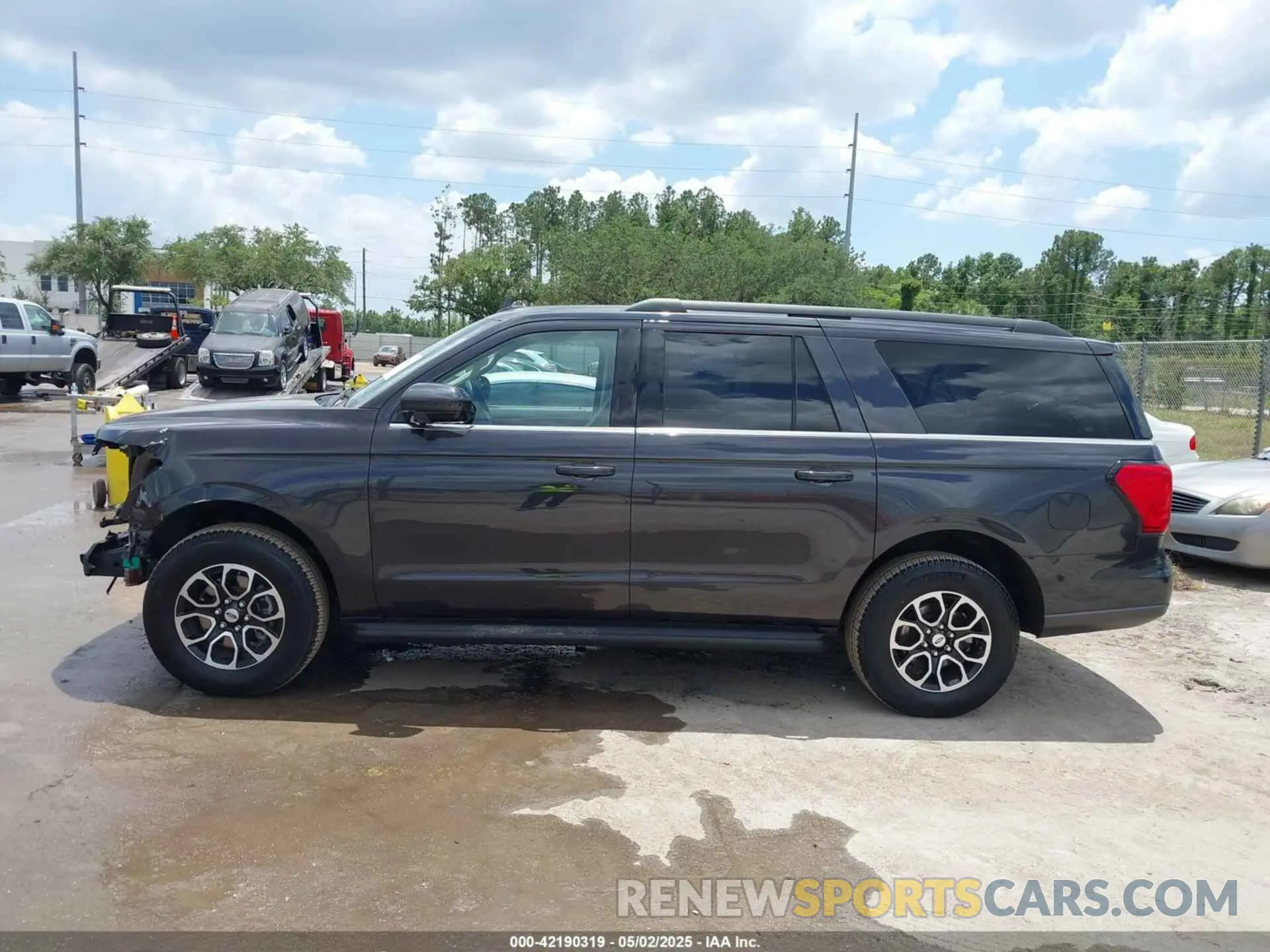 14 Фотография поврежденного автомобиля 1FMJK1J83REA31036 FORD EXPEDITION 2024