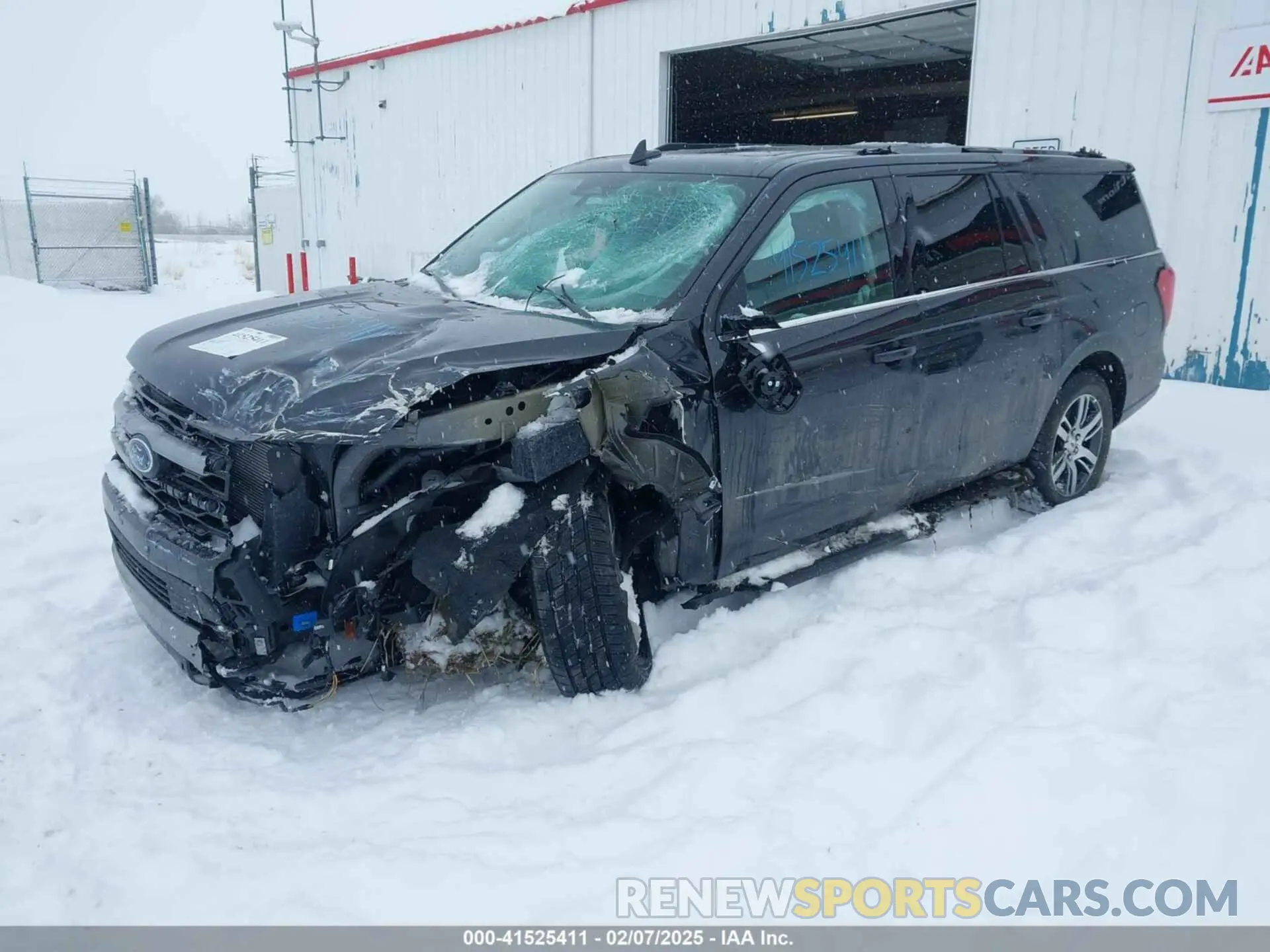 2 Photograph of a damaged car 1FMJK1J83REA98073 FORD EXPEDITION 2024