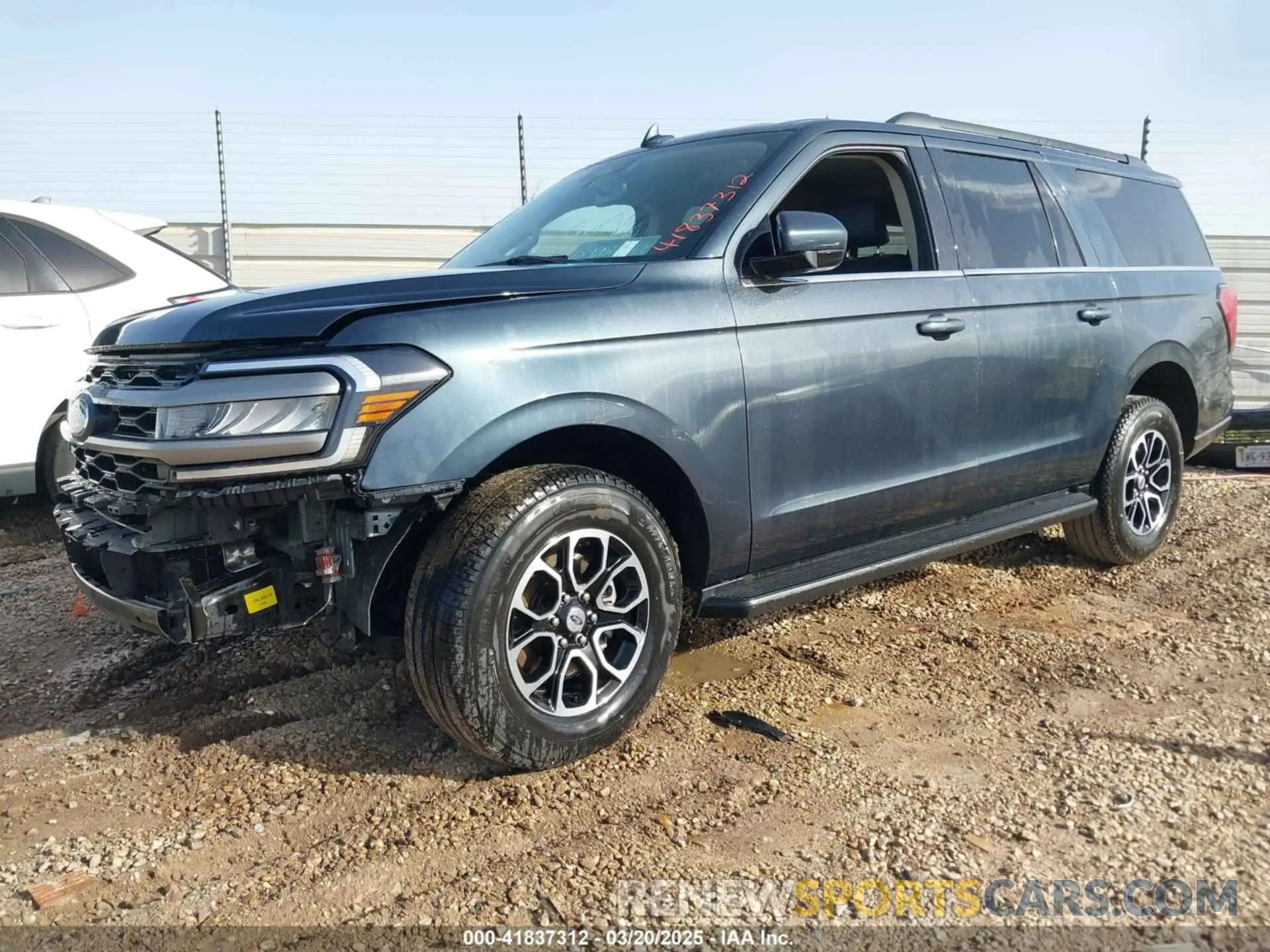 2 Фотография поврежденного автомобиля 1FMJK1J84REA22720 FORD EXPEDITION 2024