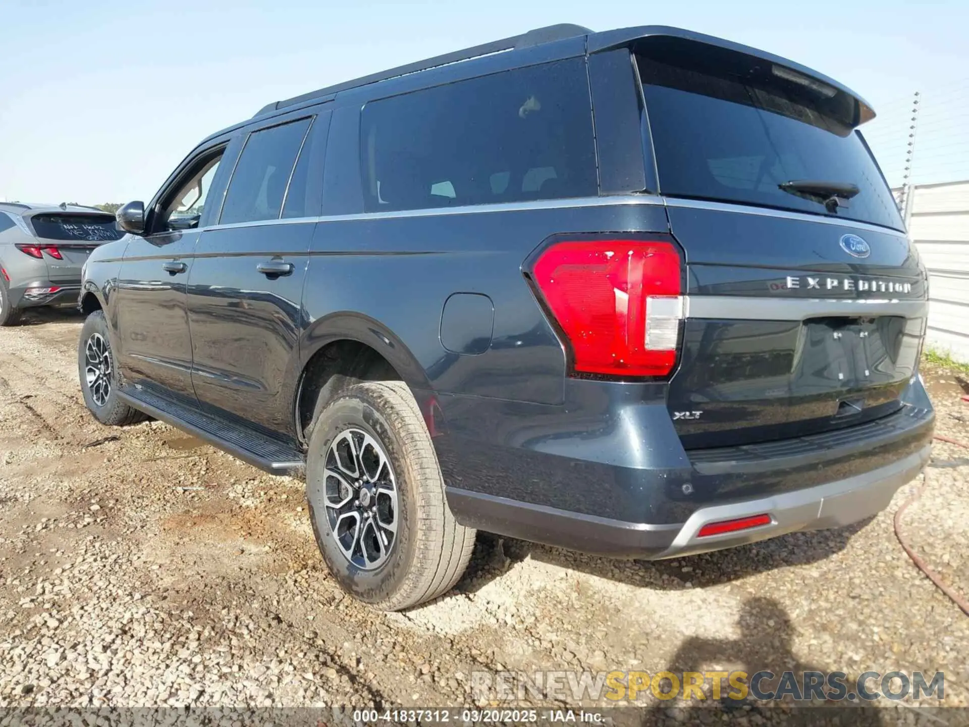 3 Фотография поврежденного автомобиля 1FMJK1J84REA22720 FORD EXPEDITION 2024