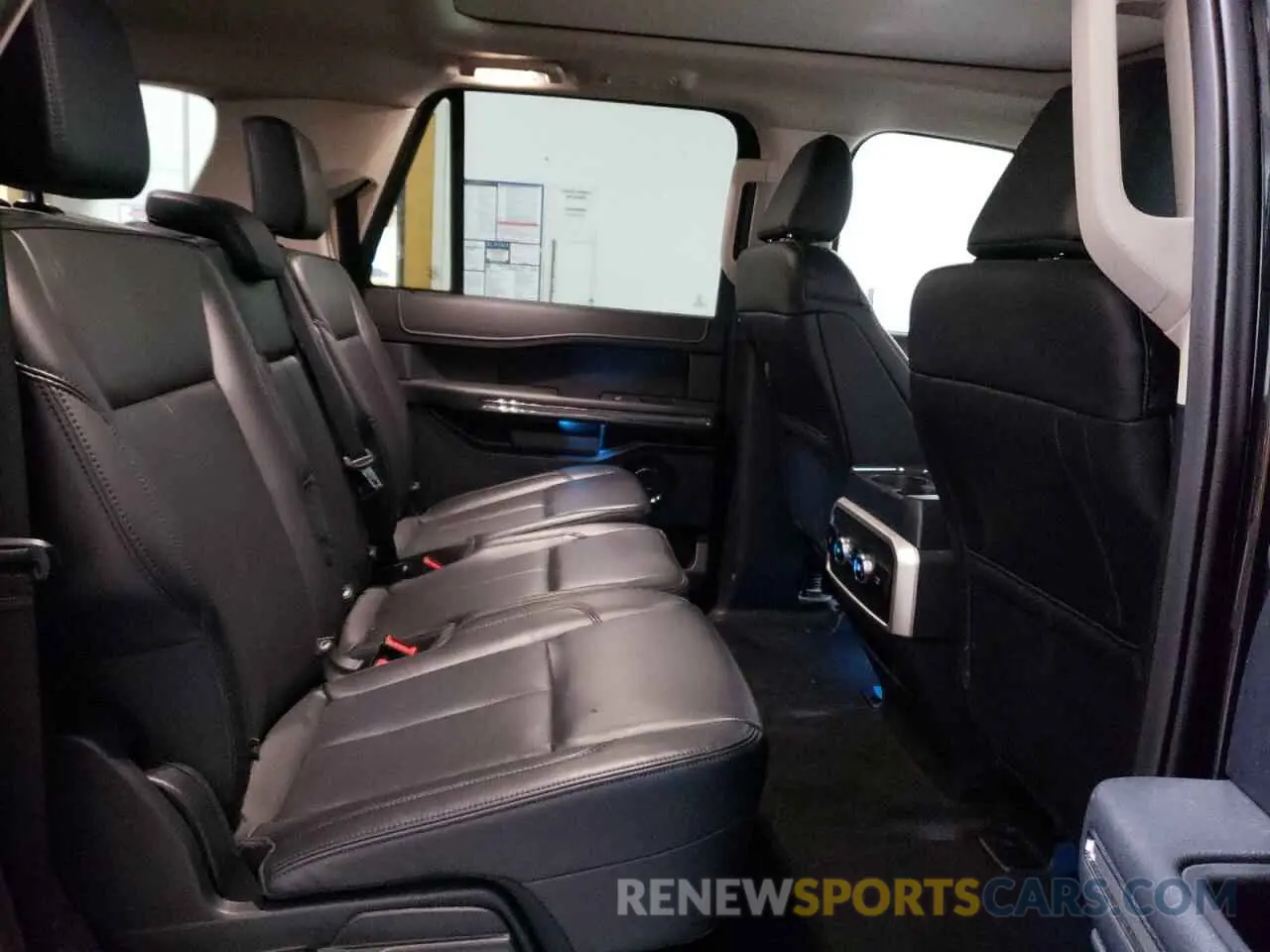 11 Фотография поврежденного автомобиля 1FMJK1J86REA81784 FORD EXPEDITION 2024