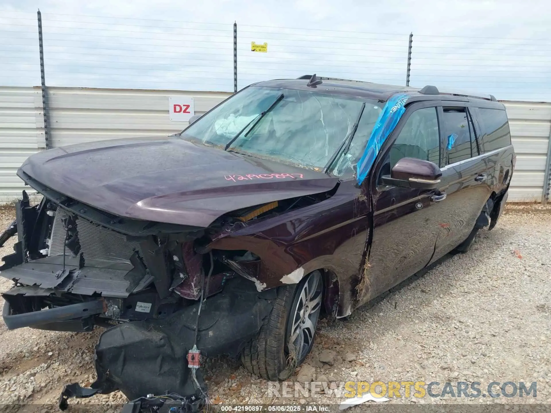 2 Фотография поврежденного автомобиля 1FMJK1K80REA42655 FORD EXPEDITION 2024