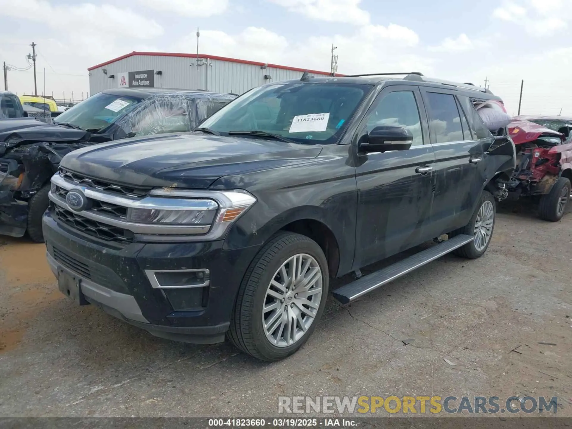 2 Фотография поврежденного автомобиля 1FMJK1K80REB13840 FORD EXPEDITION 2024