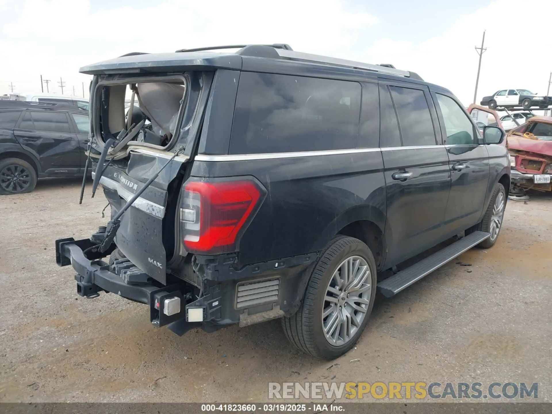 4 Фотография поврежденного автомобиля 1FMJK1K80REB13840 FORD EXPEDITION 2024