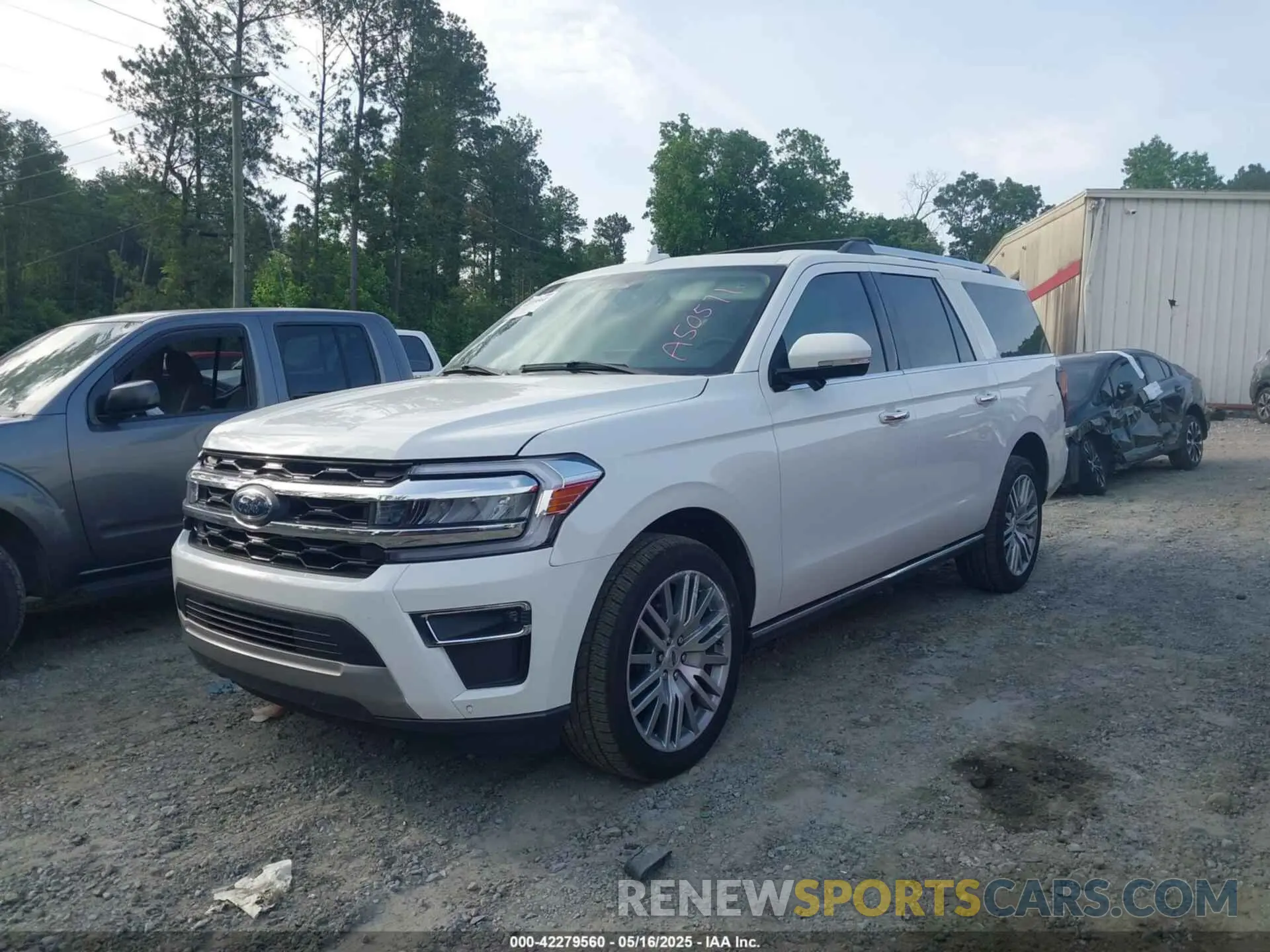 2 Photograph of a damaged car 1FMJK1K81REA50571 FORD EXPEDITION 2024