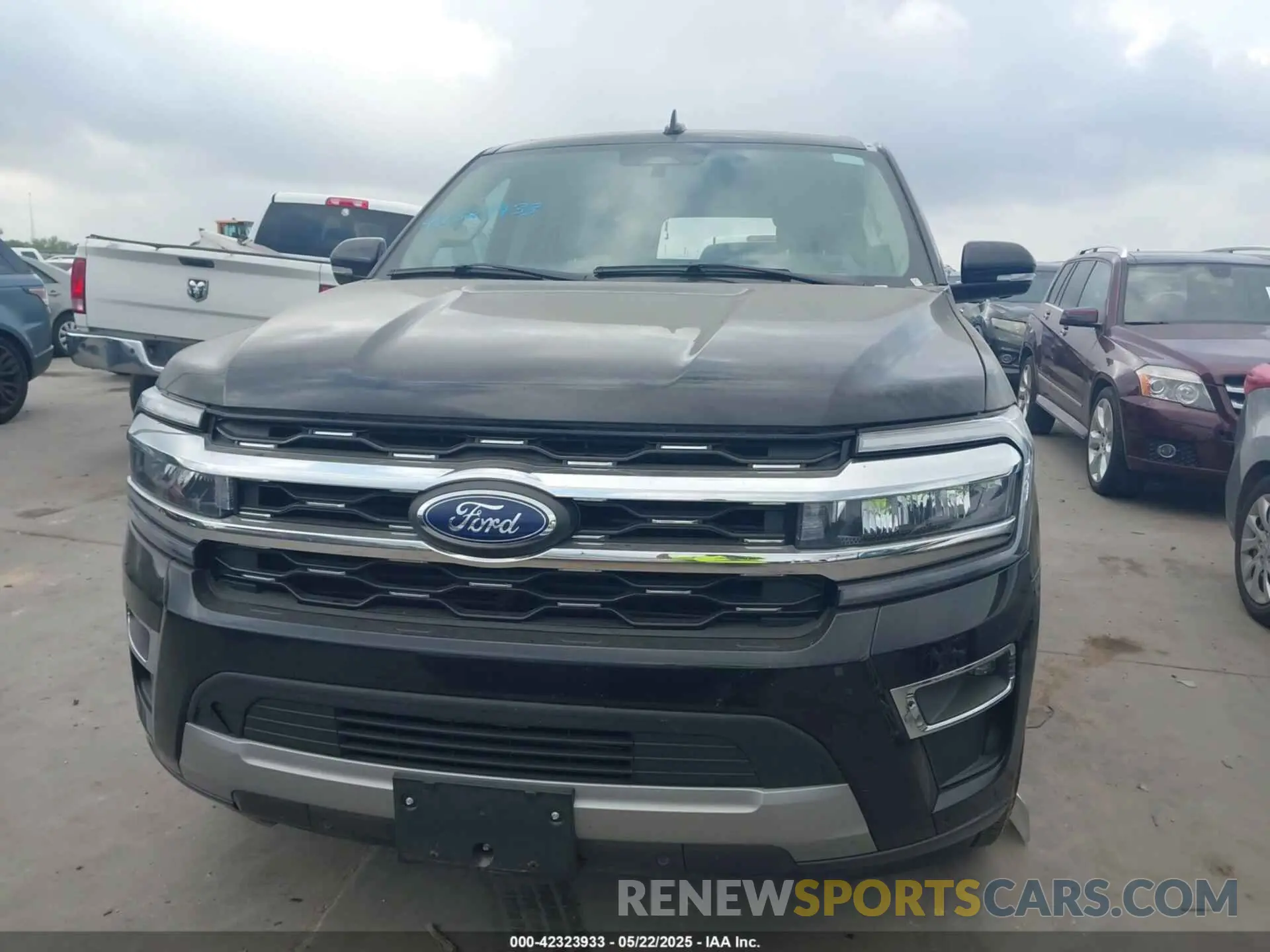 12 Фотография поврежденного автомобиля 1FMJK1K85REA27570 FORD EXPEDITION 2024