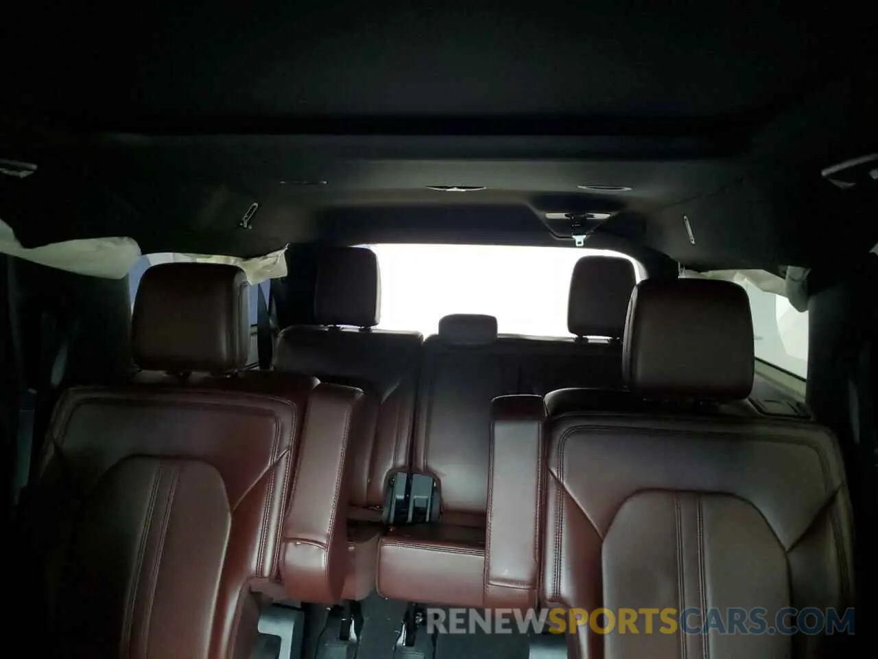 10 Photograph of a damaged car 1FMJK1K87REA68234 FORD EXPEDITION 2024