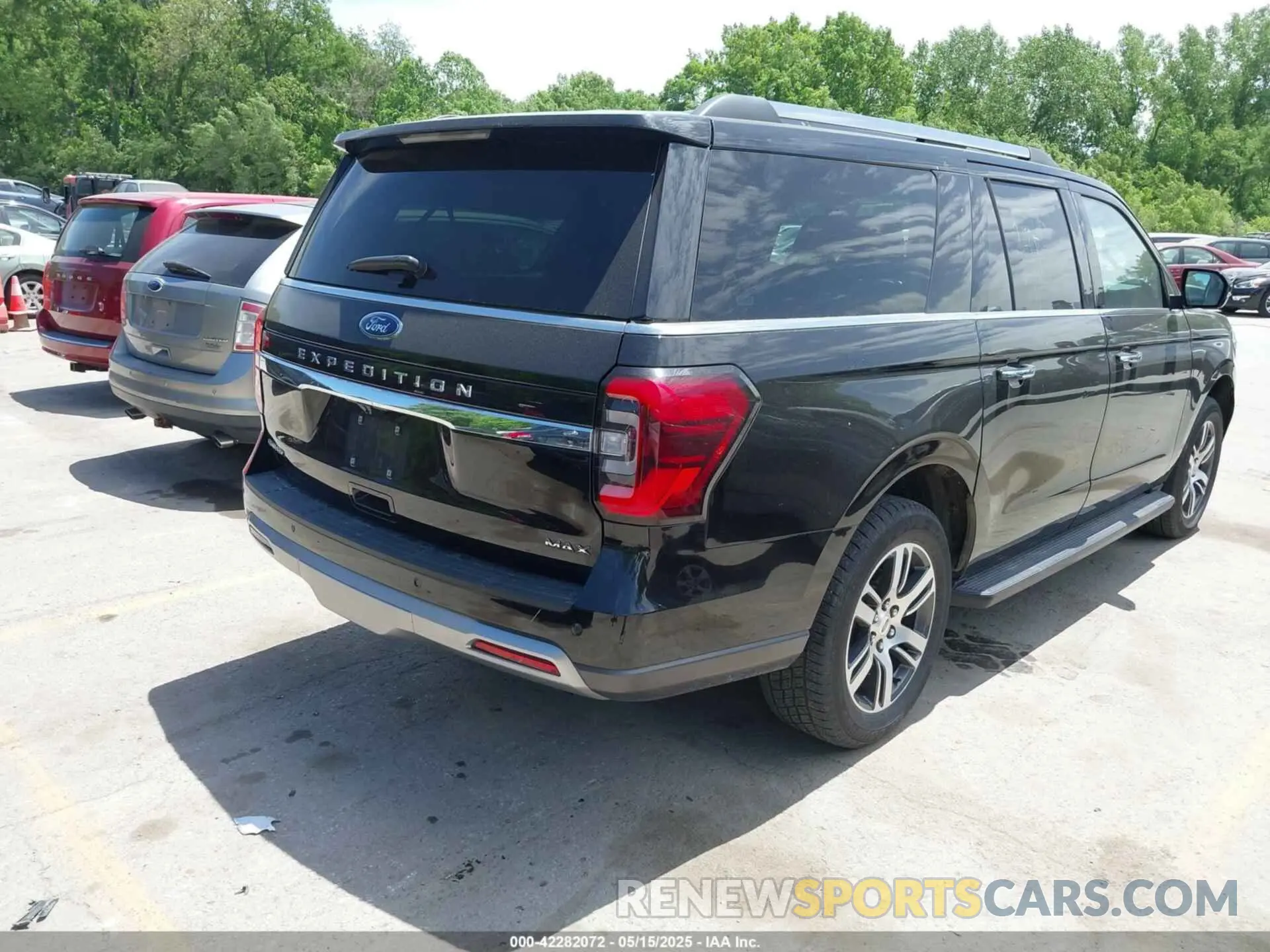 4 Photograph of a damaged car 1FMJK1K88REA28745 FORD EXPEDITION 2024