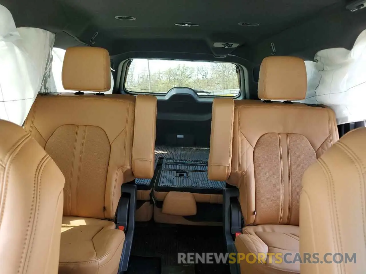10 Photograph of a damaged car 1FMJK1M87REA37031 FORD EXPEDITION 2024
