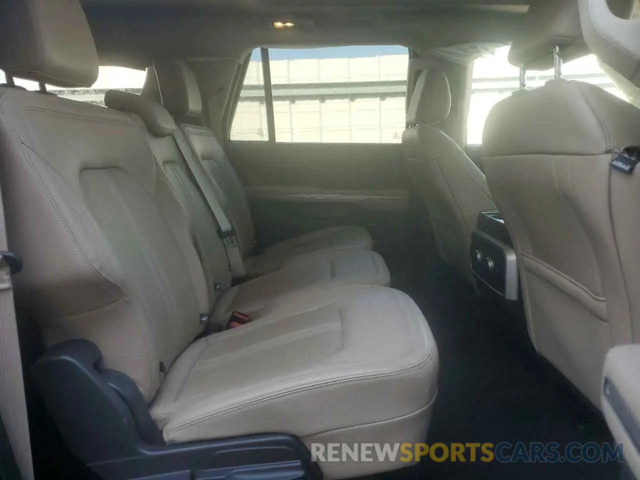11 Фотография поврежденного автомобиля 1FMJK2A80REA46888 FORD EXPEDITION 2024
