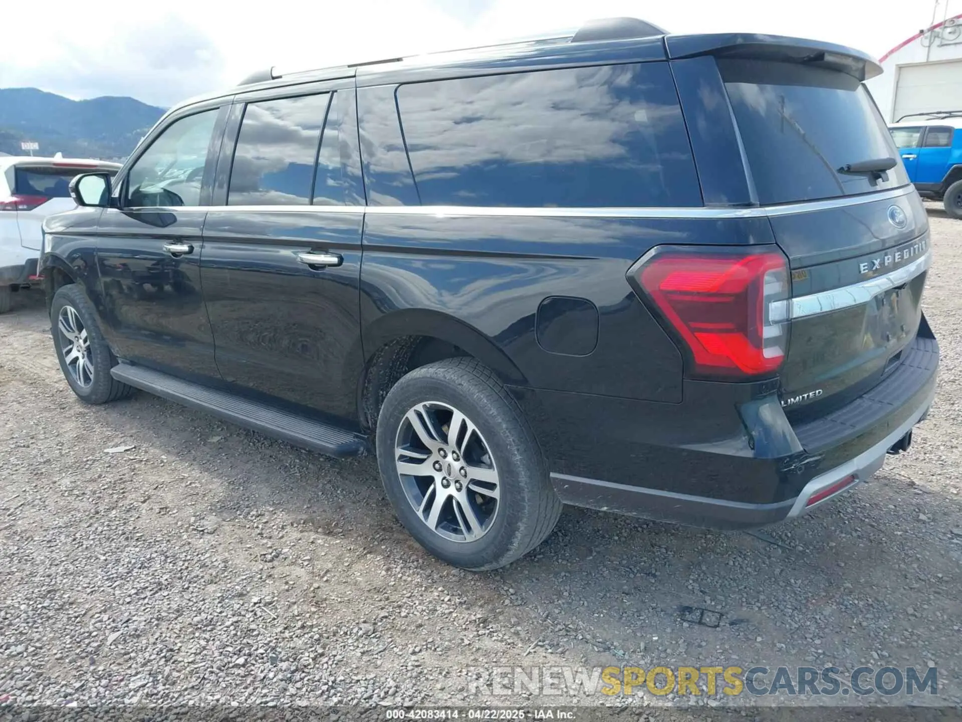 3 Фотография поврежденного автомобиля 1FMJK2A81REA41067 FORD EXPEDITION 2024