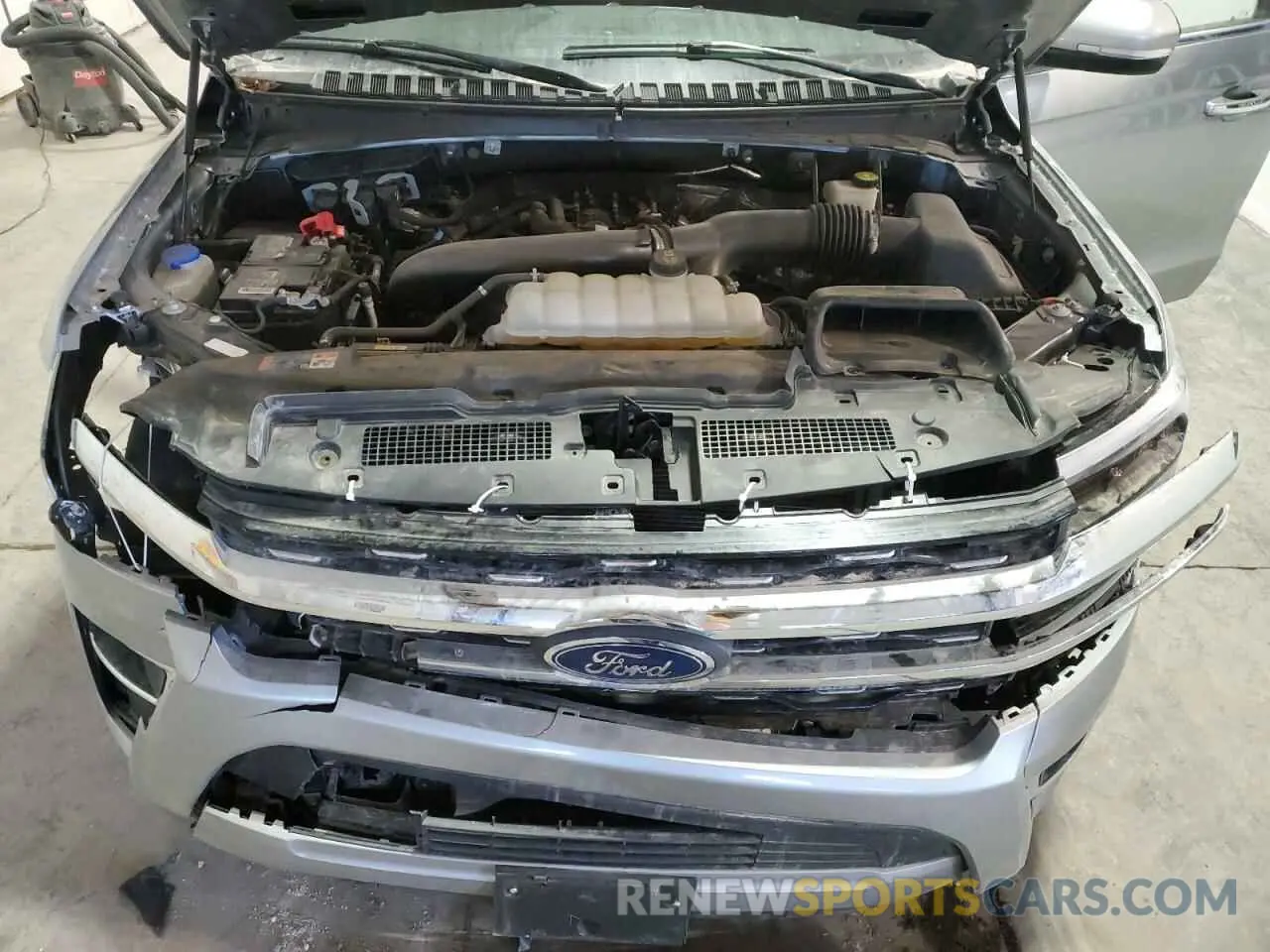 12 Photograph of a damaged car 1FMJK2A83REA29034 FORD EXPEDITION 2024
