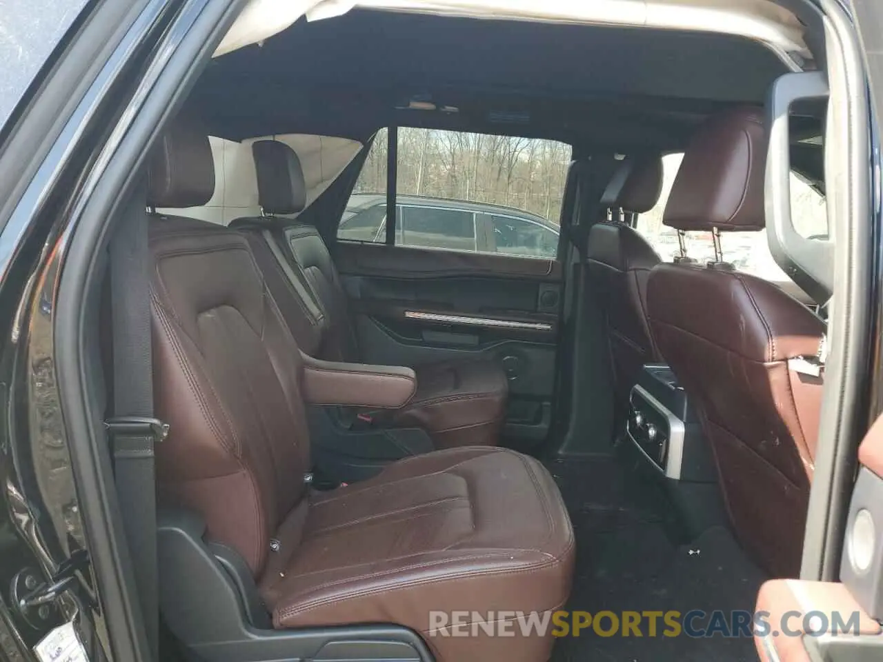 11 Фотография поврежденного автомобиля 1FMJK2A89REA10004 FORD EXPEDITION 2024