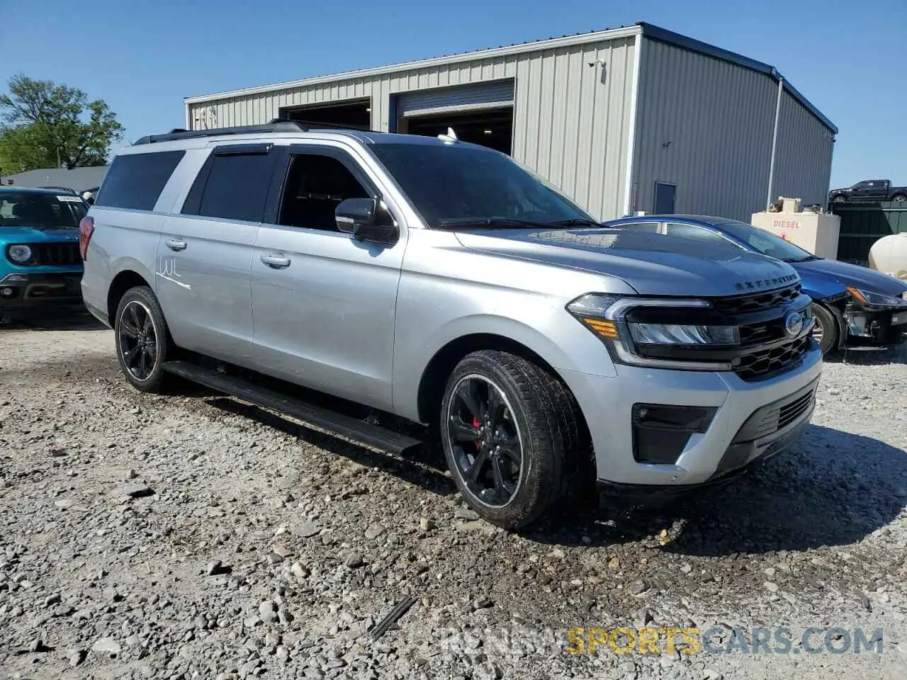 4 Фотография поврежденного автомобиля 1FMJK2AGXREA64080 FORD EXPEDITION 2024