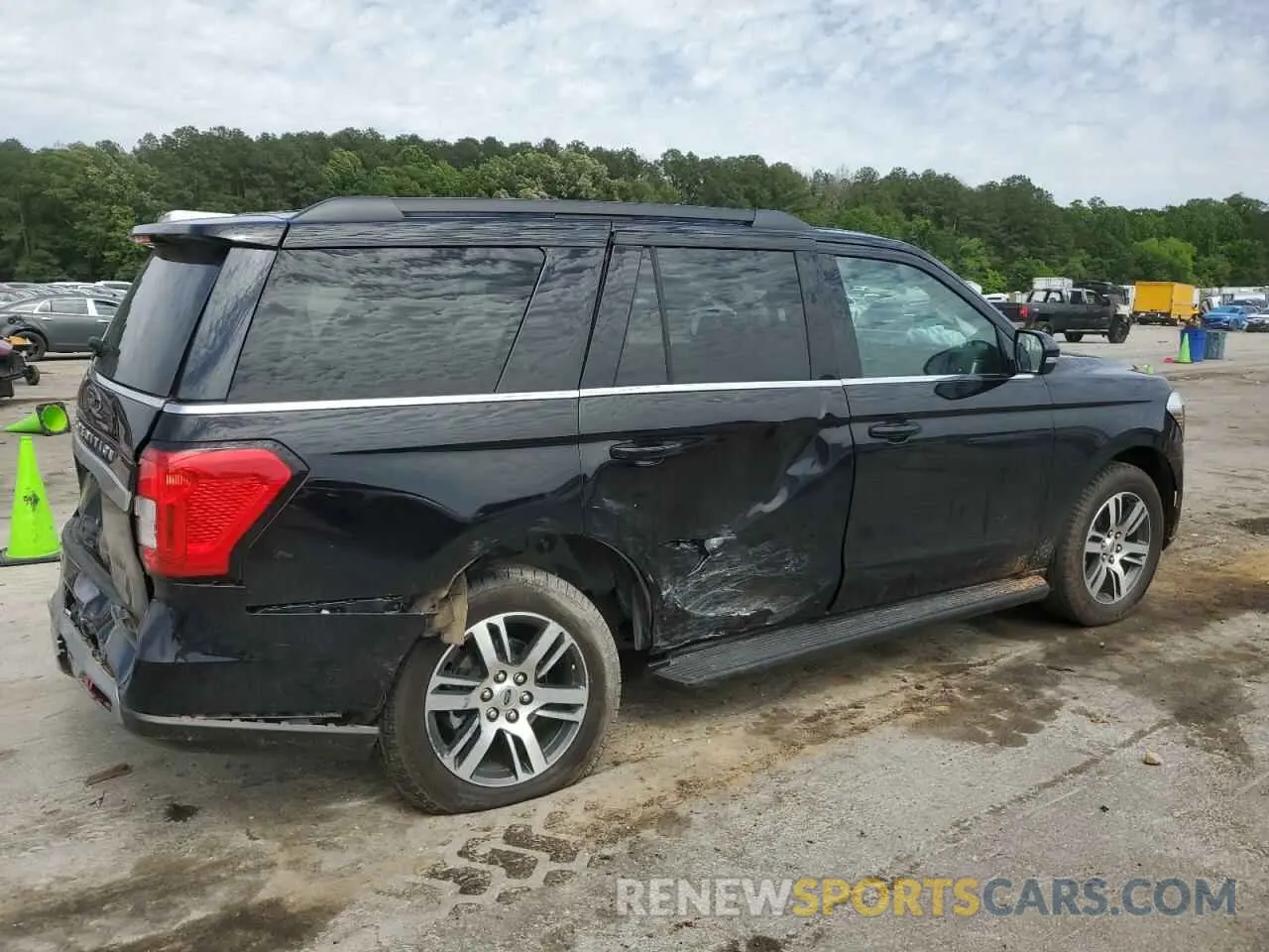 3 Photograph of a damaged car 1FMJU1H81REA55710 FORD EXPEDITION 2024