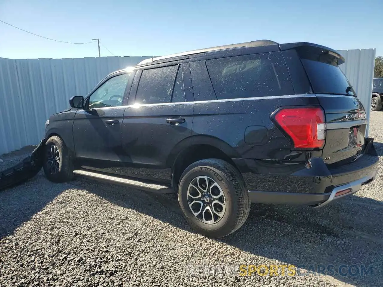 2 Photograph of a damaged car 1FMJU1H83REA20151 FORD EXPEDITION 2024