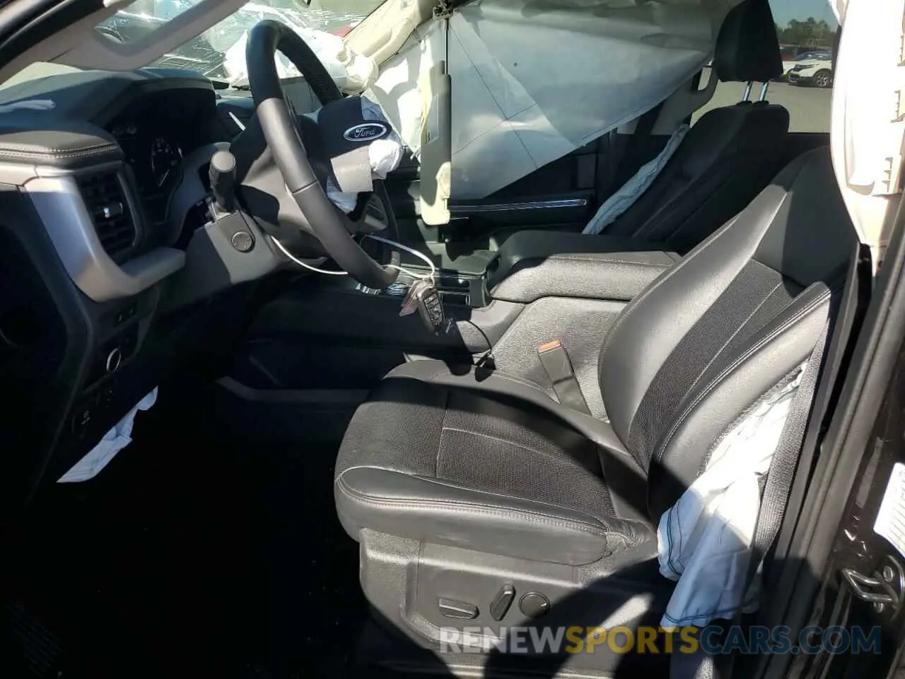 7 Photograph of a damaged car 1FMJU1H83REA20151 FORD EXPEDITION 2024