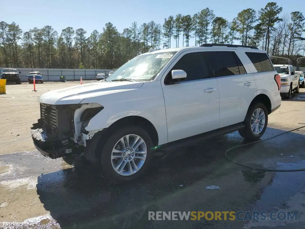 1 Photograph of a damaged car 1FMJU1H87REA11212 FORD EXPEDITION 2024