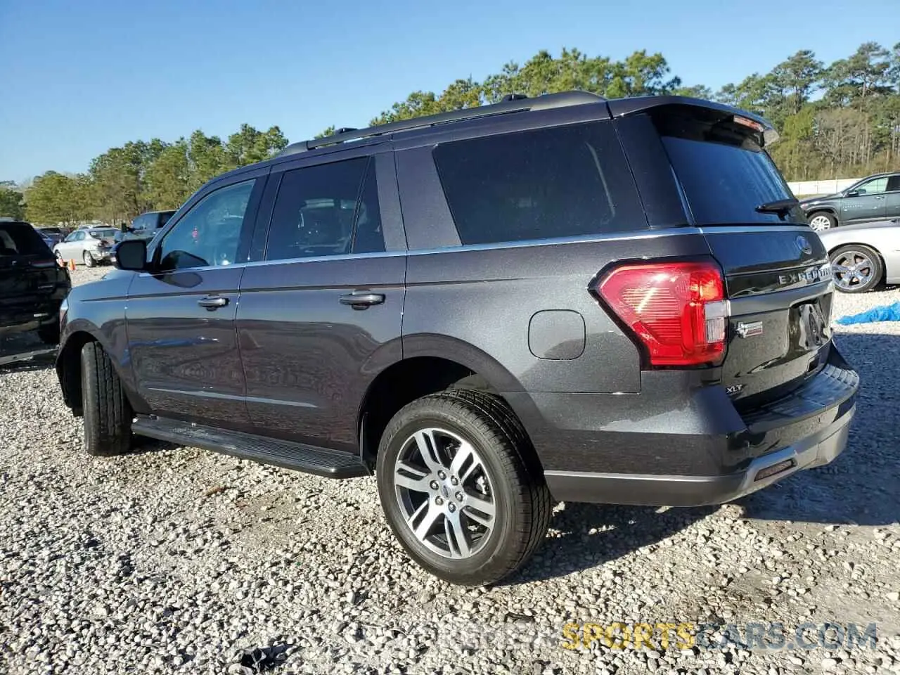 2 Photograph of a damaged car 1FMJU1H88REA72987 FORD EXPEDITION 2024
