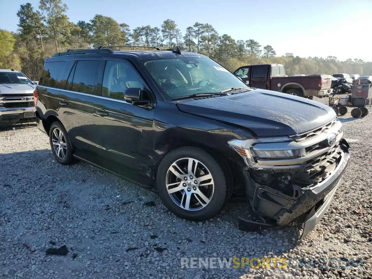 4 Photograph of a damaged car 1FMJU1H88REA72987 FORD EXPEDITION 2024