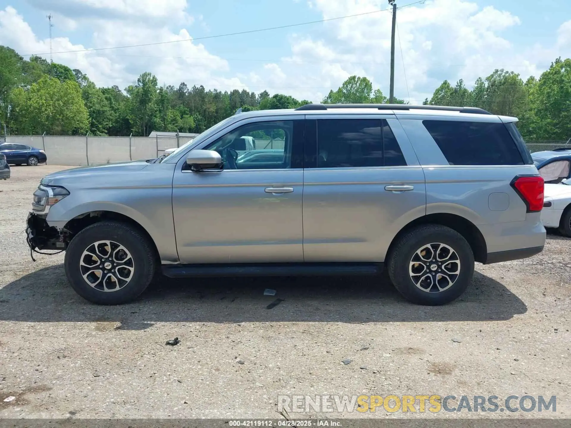 14 Фотография поврежденного автомобиля 1FMJU1J89REA25669 FORD EXPEDITION 2024