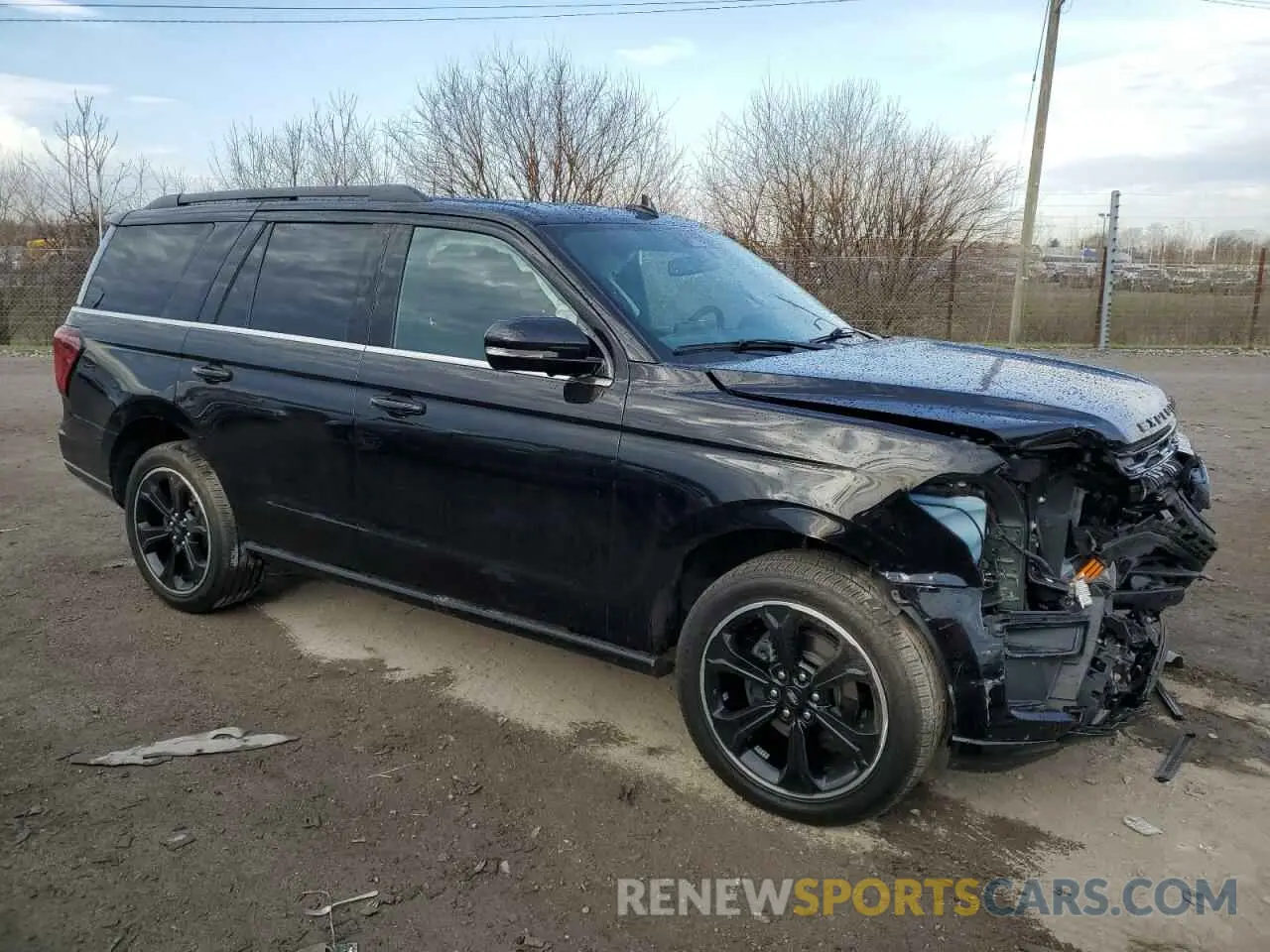 4 Photograph of a damaged car 1FMJU2A80REA82462 FORD EXPEDITION 2024