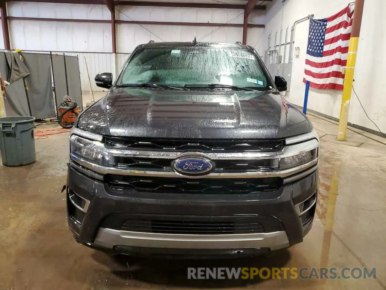 5 Photograph of a damaged car 1FMJU2A83REA27374 FORD EXPEDITION 2024