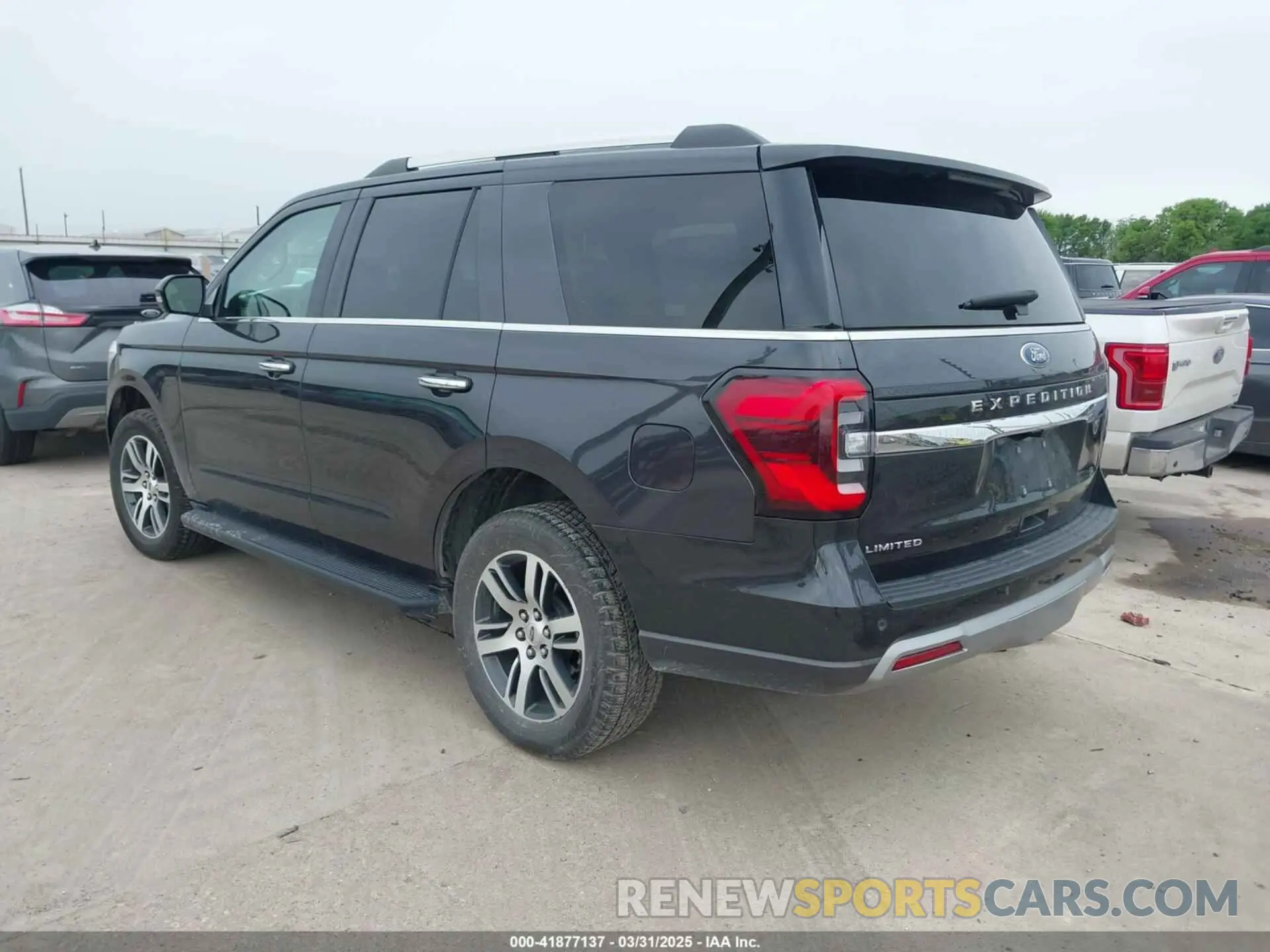 3 Фотография поврежденного автомобиля 1FMJU2A87REA45005 FORD EXPEDITION 2024