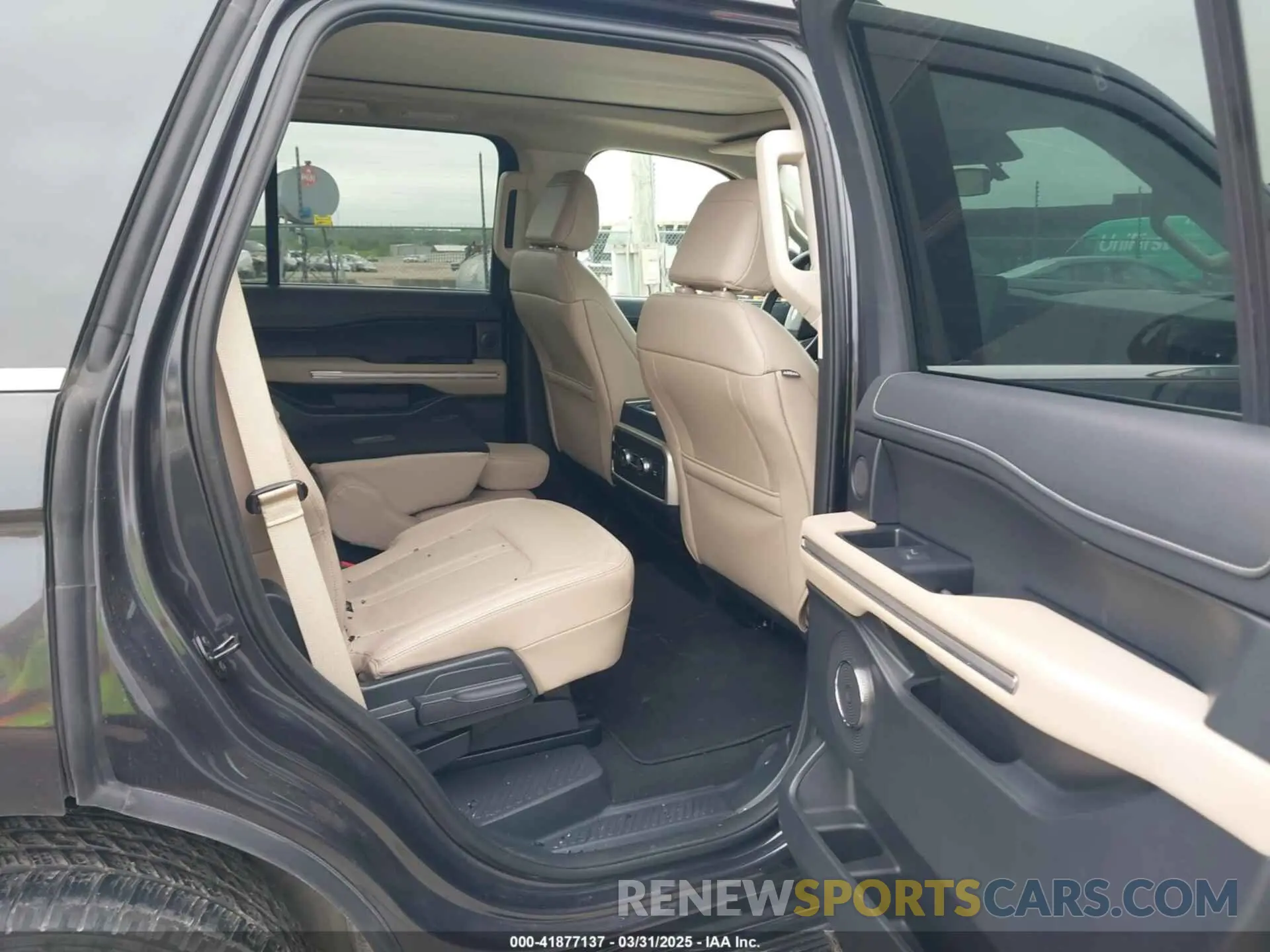 8 Фотография поврежденного автомобиля 1FMJU2A87REA45005 FORD EXPEDITION 2024