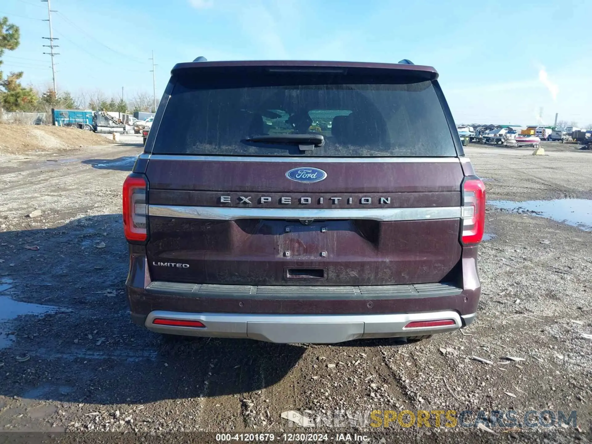 16 Photograph of a damaged car 1FMJU2A88REA46258 FORD EXPEDITION 2024