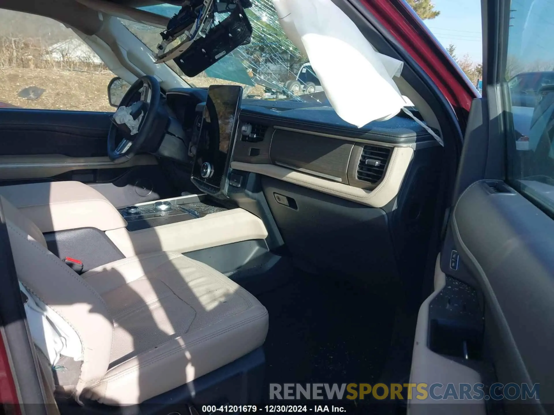 5 Photograph of a damaged car 1FMJU2A88REA46258 FORD EXPEDITION 2024