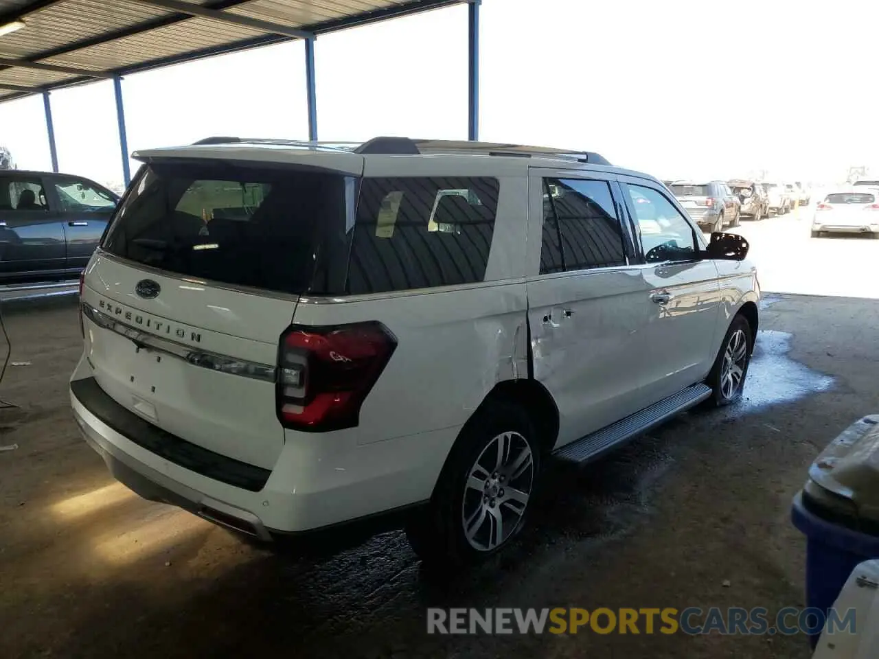 3 Photograph of a damaged car 1FMJU2A88REA61472 FORD EXPEDITION 2024