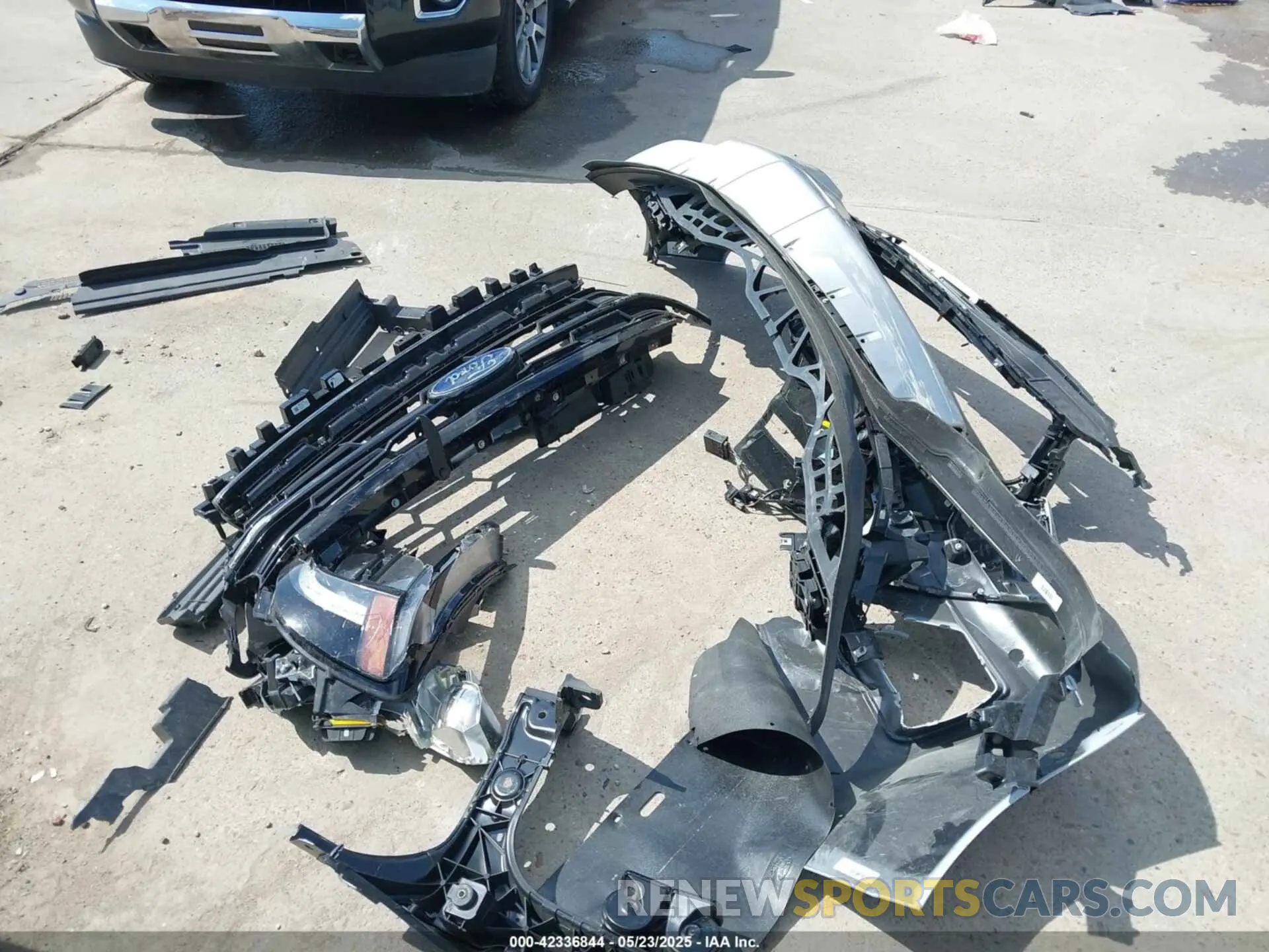 12 Photograph of a damaged car 1FMJU1MG1SEA13900 FORD EXPEDITION 2025