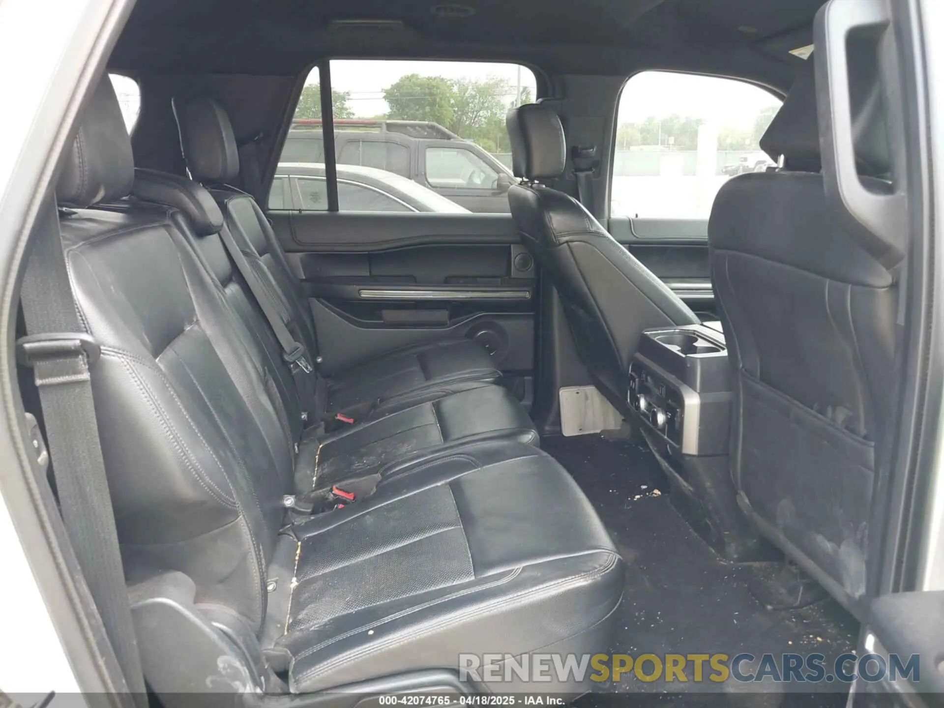 8 Фотография поврежденного автомобиля 1FMJK1HT1KEA13618 FORD EXPEDITION MAX 2019