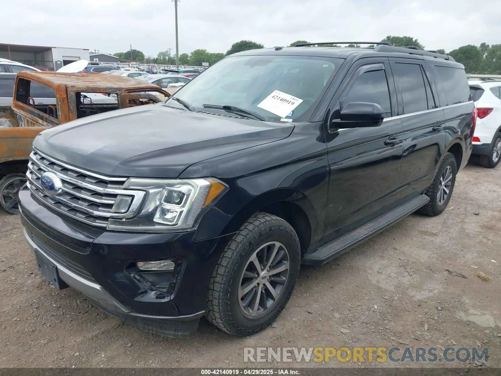 2 Photograph of a damaged car 1FMJK1HT6KEA58439 FORD EXPEDITION MAX 2019