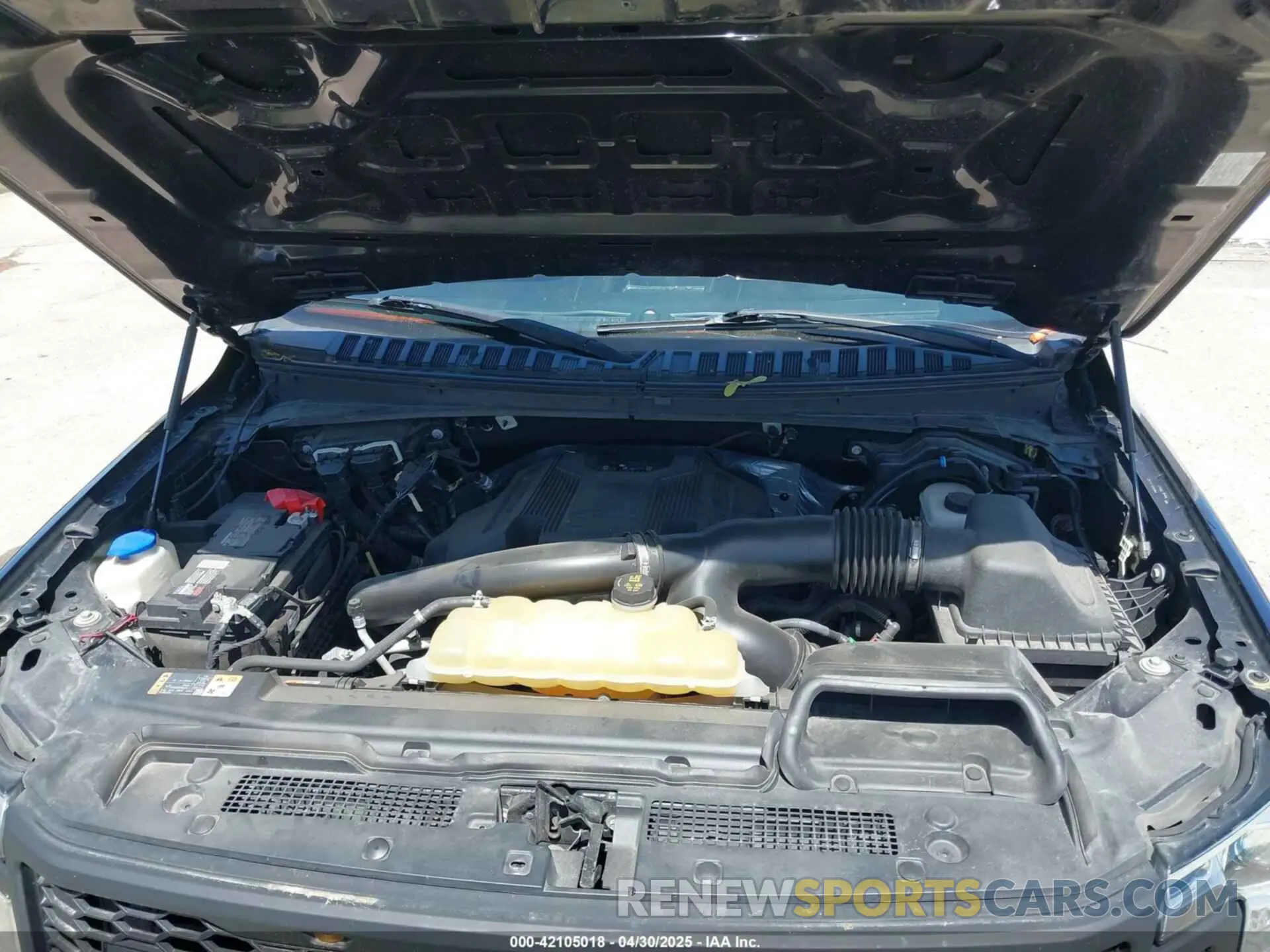 10 Photograph of a damaged car 1FMJK1JT4KEA28379 FORD EXPEDITION MAX 2019