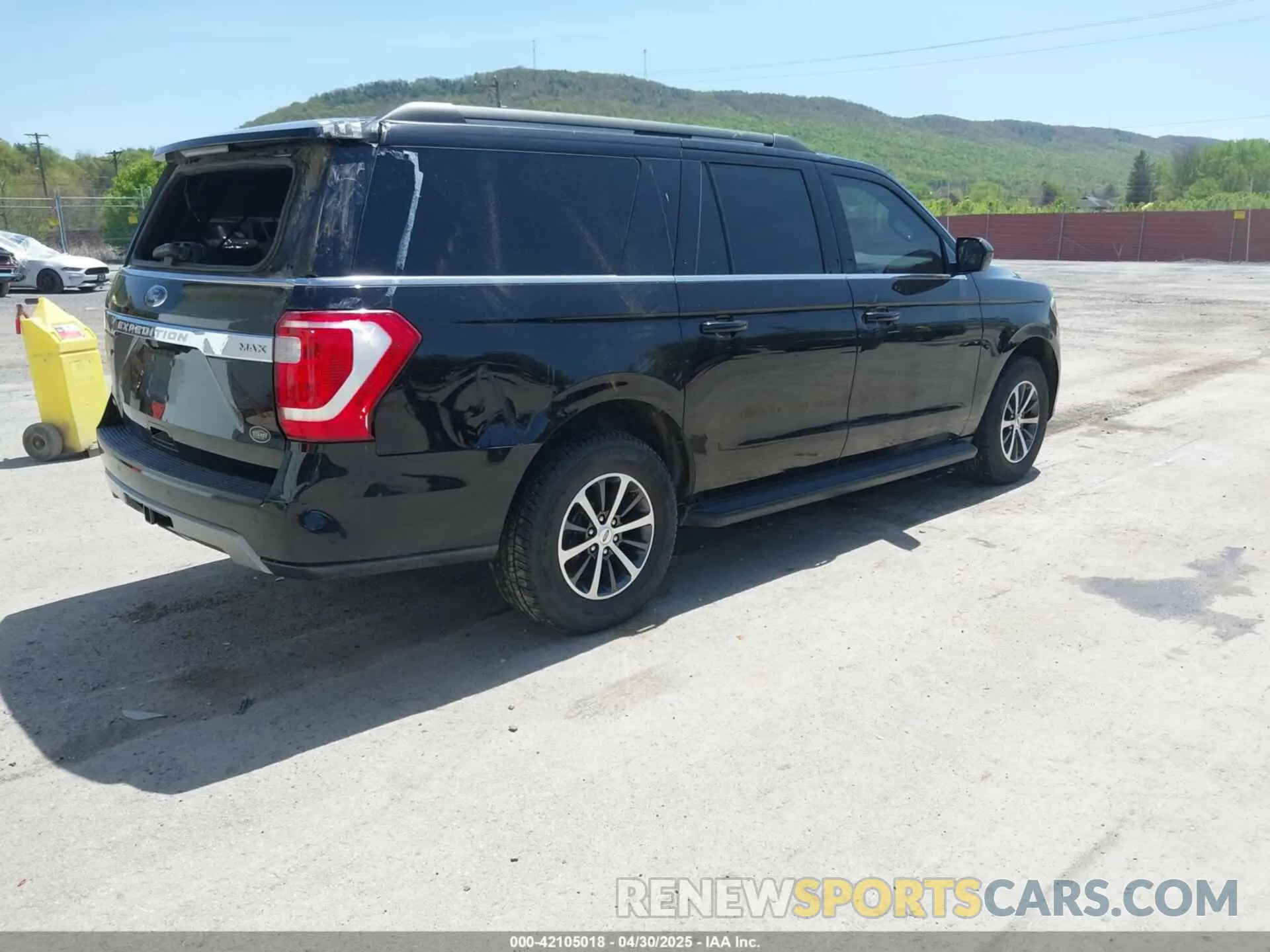 4 Photograph of a damaged car 1FMJK1JT4KEA28379 FORD EXPEDITION MAX 2019