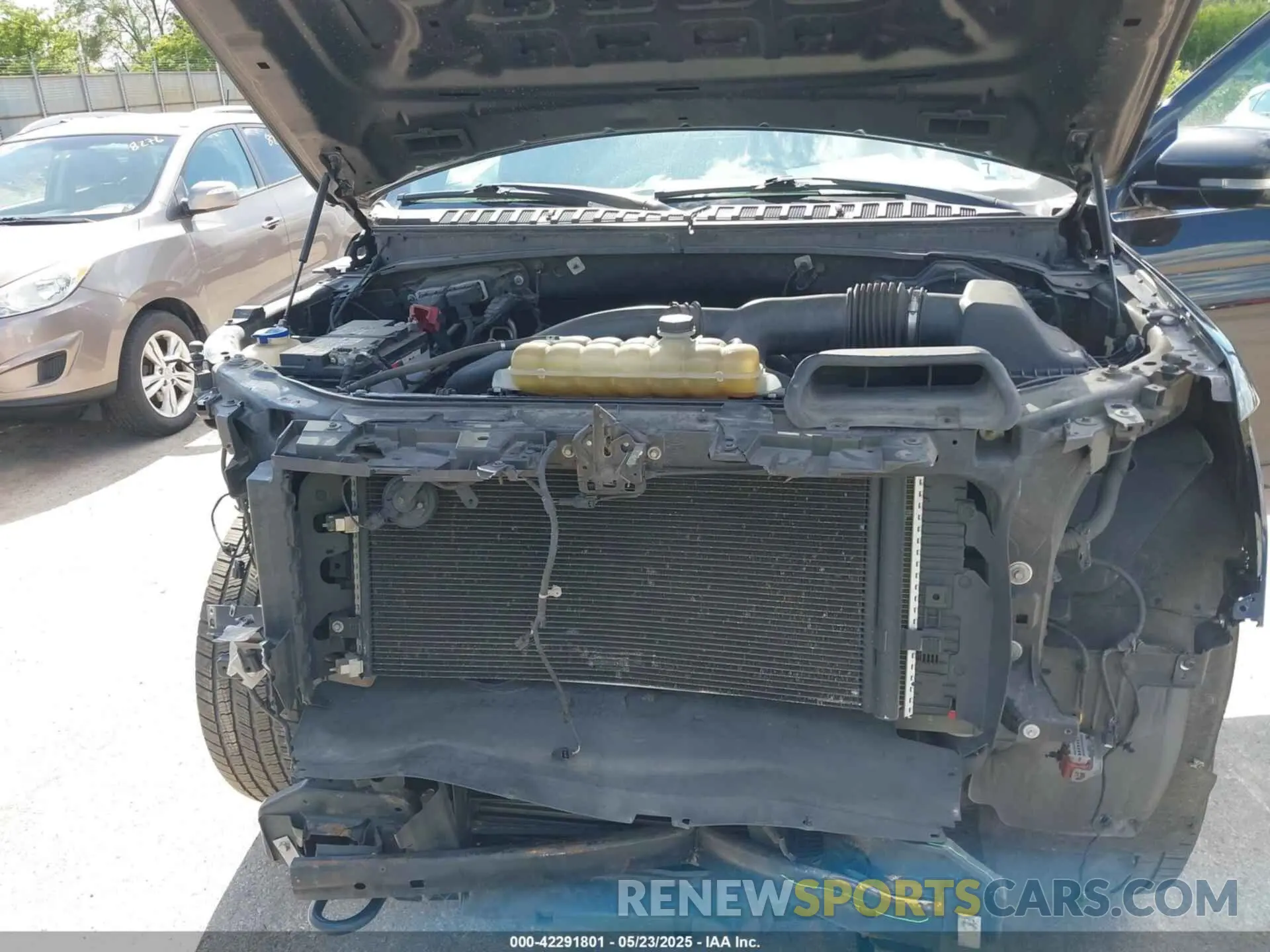 10 Photograph of a damaged car 1FMJK1JT5KEA05466 FORD EXPEDITION MAX 2019