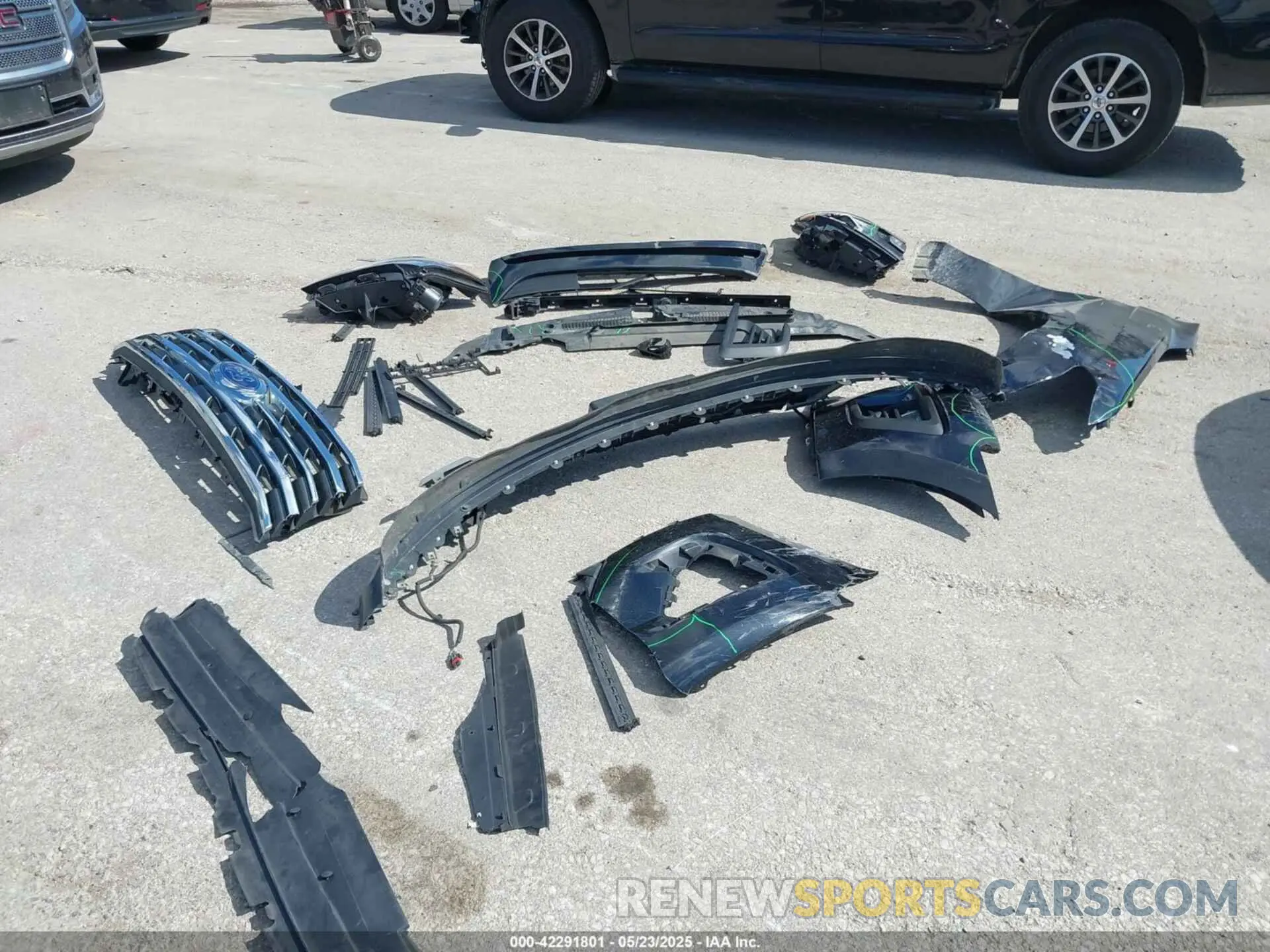 19 Photograph of a damaged car 1FMJK1JT5KEA05466 FORD EXPEDITION MAX 2019