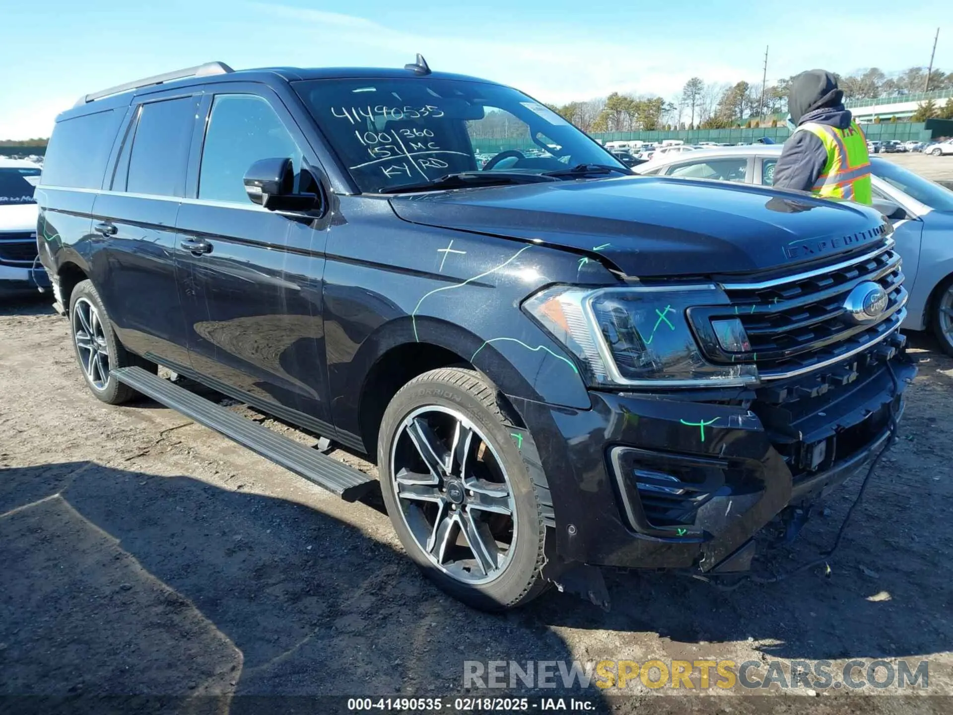 1 Photograph of a damaged car 1FMJK2AT4KEA00121 FORD EXPEDITION MAX 2019