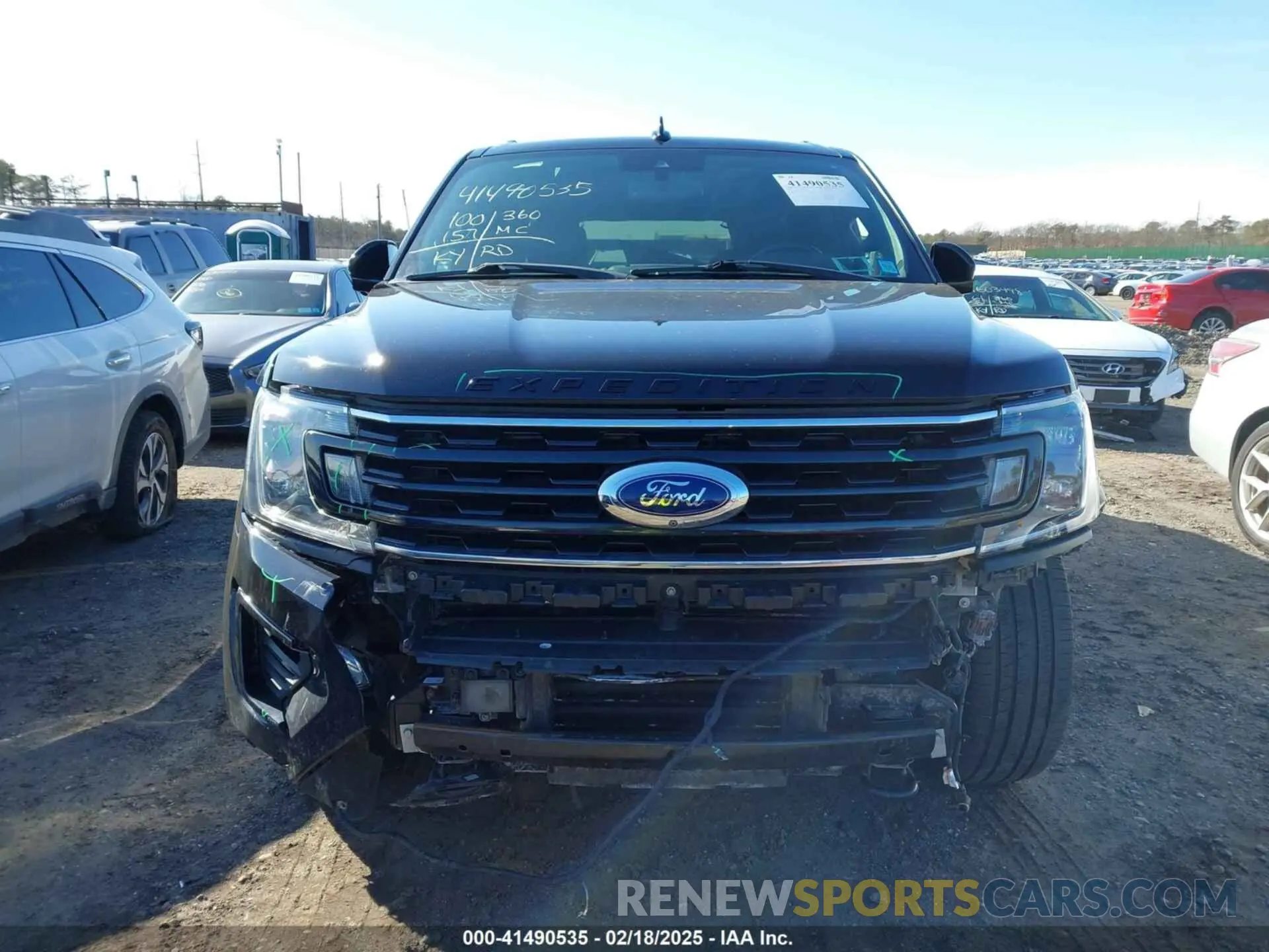13 Photograph of a damaged car 1FMJK2AT4KEA00121 FORD EXPEDITION MAX 2019