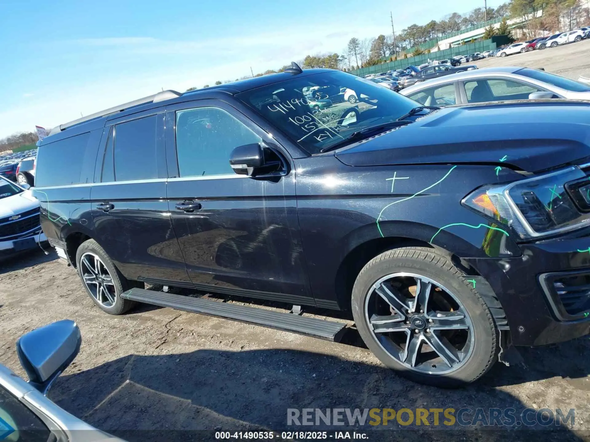 14 Photograph of a damaged car 1FMJK2AT4KEA00121 FORD EXPEDITION MAX 2019