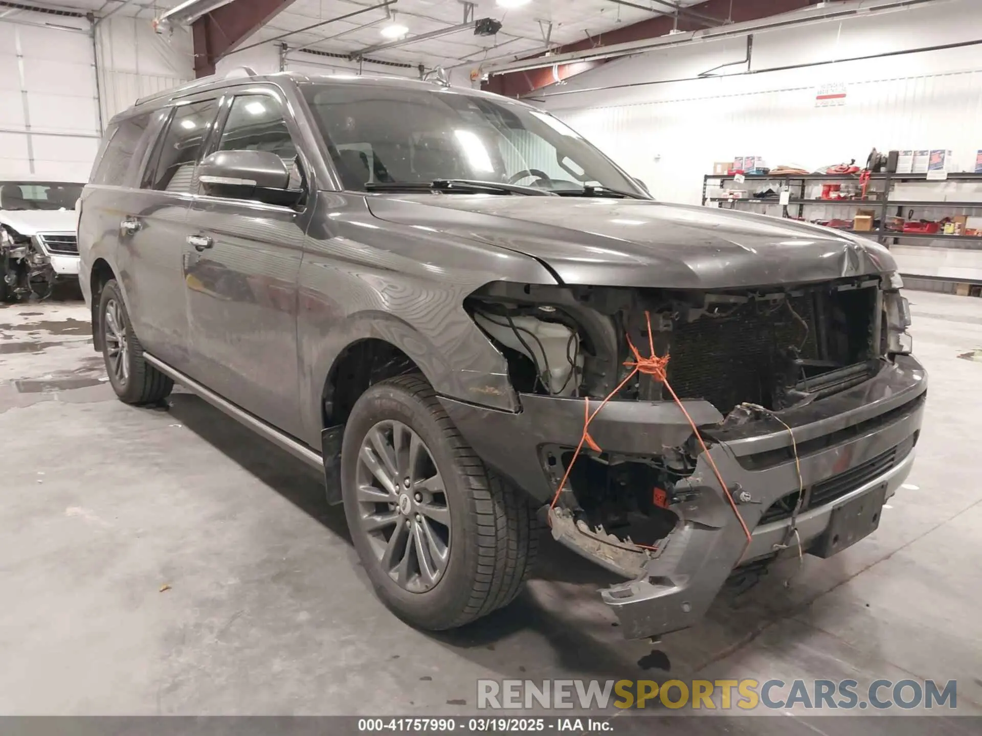 1 Photograph of a damaged car 1FMJK2AT5KEA32494 FORD EXPEDITION MAX 2019