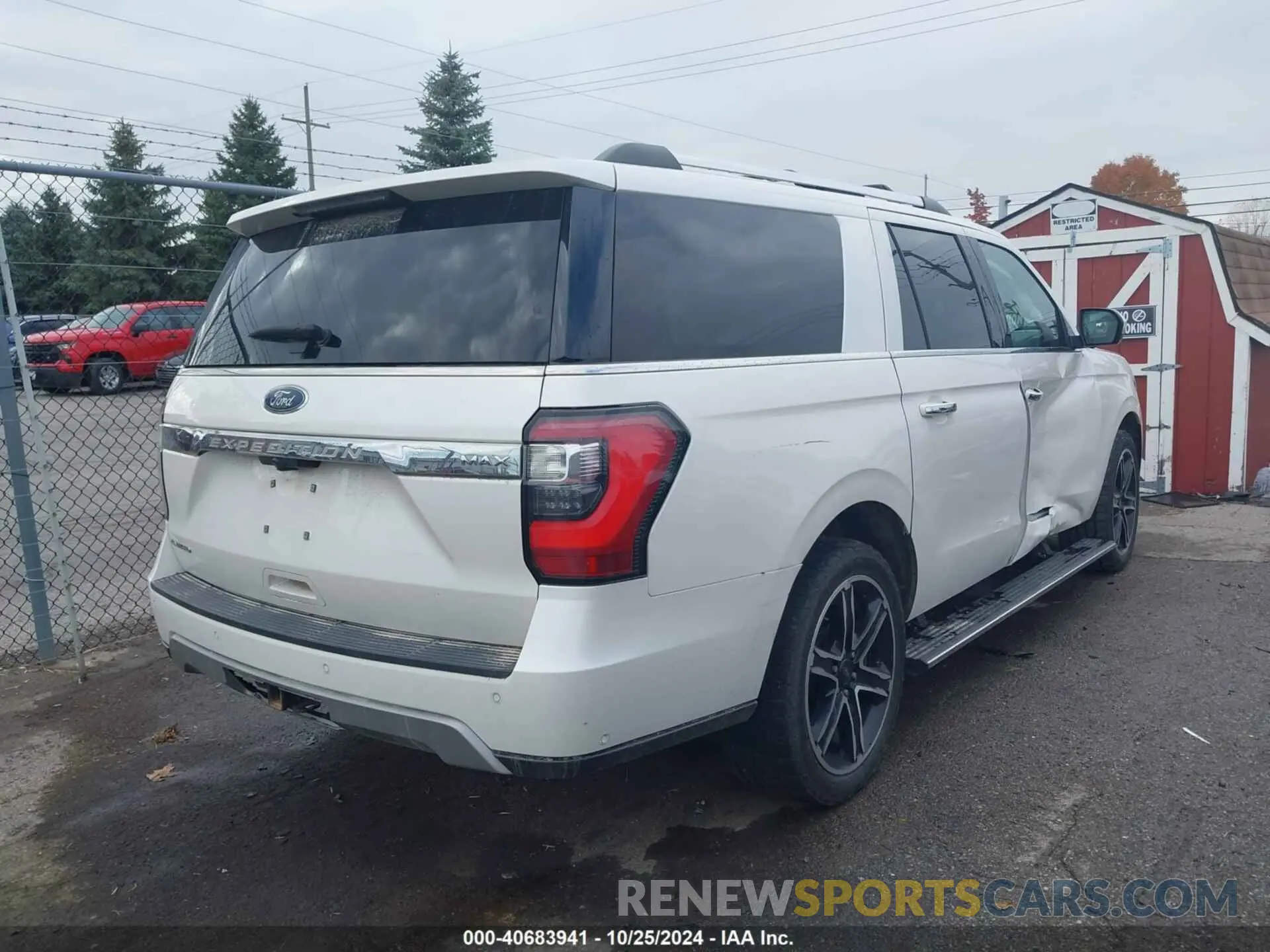 4 Photograph of a damaged car 1FMJK2AT8KEA68180 FORD EXPEDITION MAX 2019