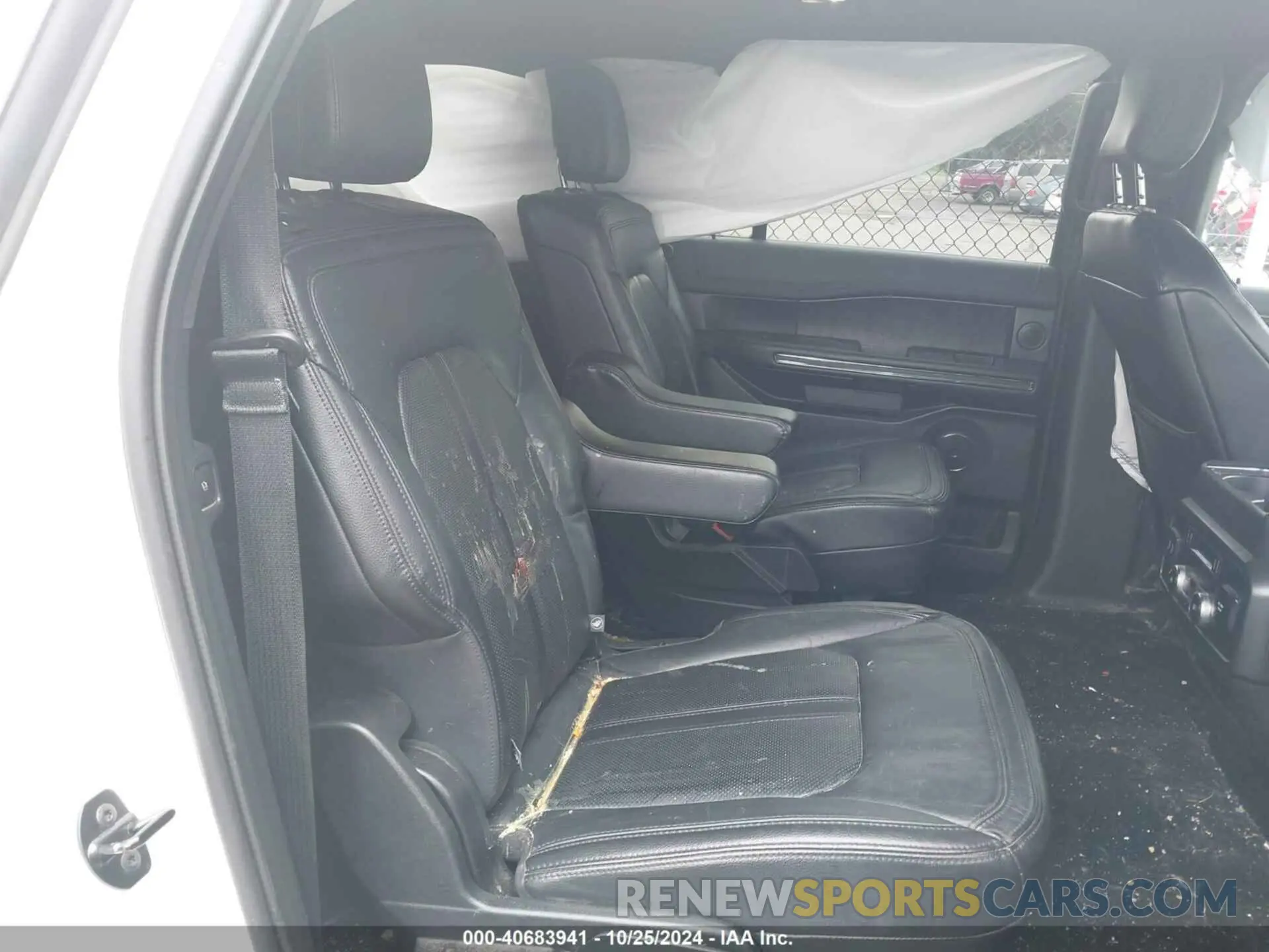 8 Photograph of a damaged car 1FMJK2AT8KEA68180 FORD EXPEDITION MAX 2019