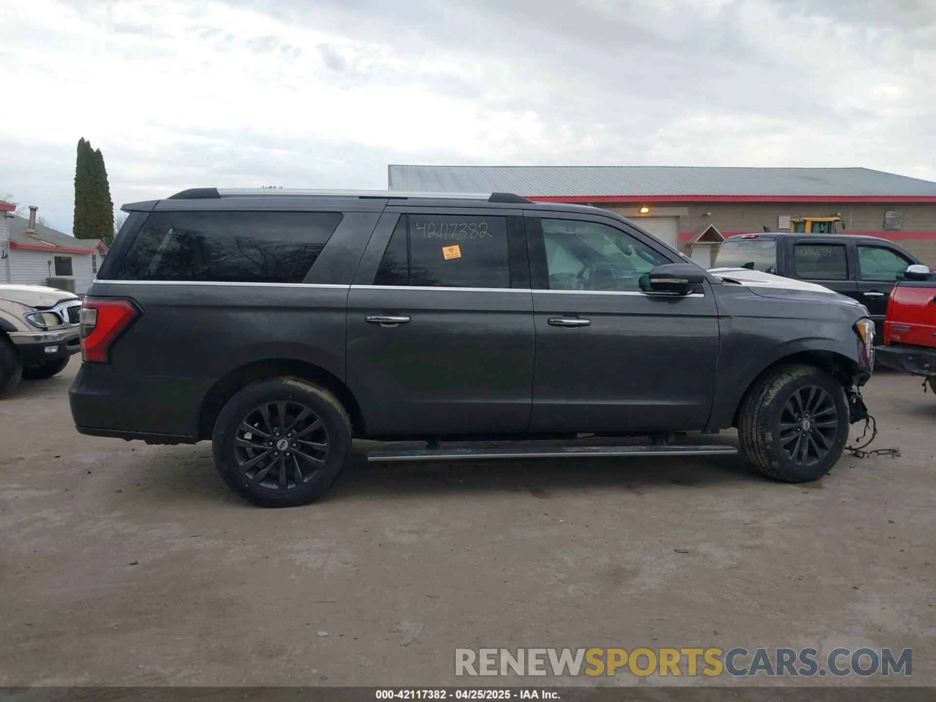 14 Photograph of a damaged car 1FMJK2ATXKEA50537 FORD EXPEDITION MAX 2019