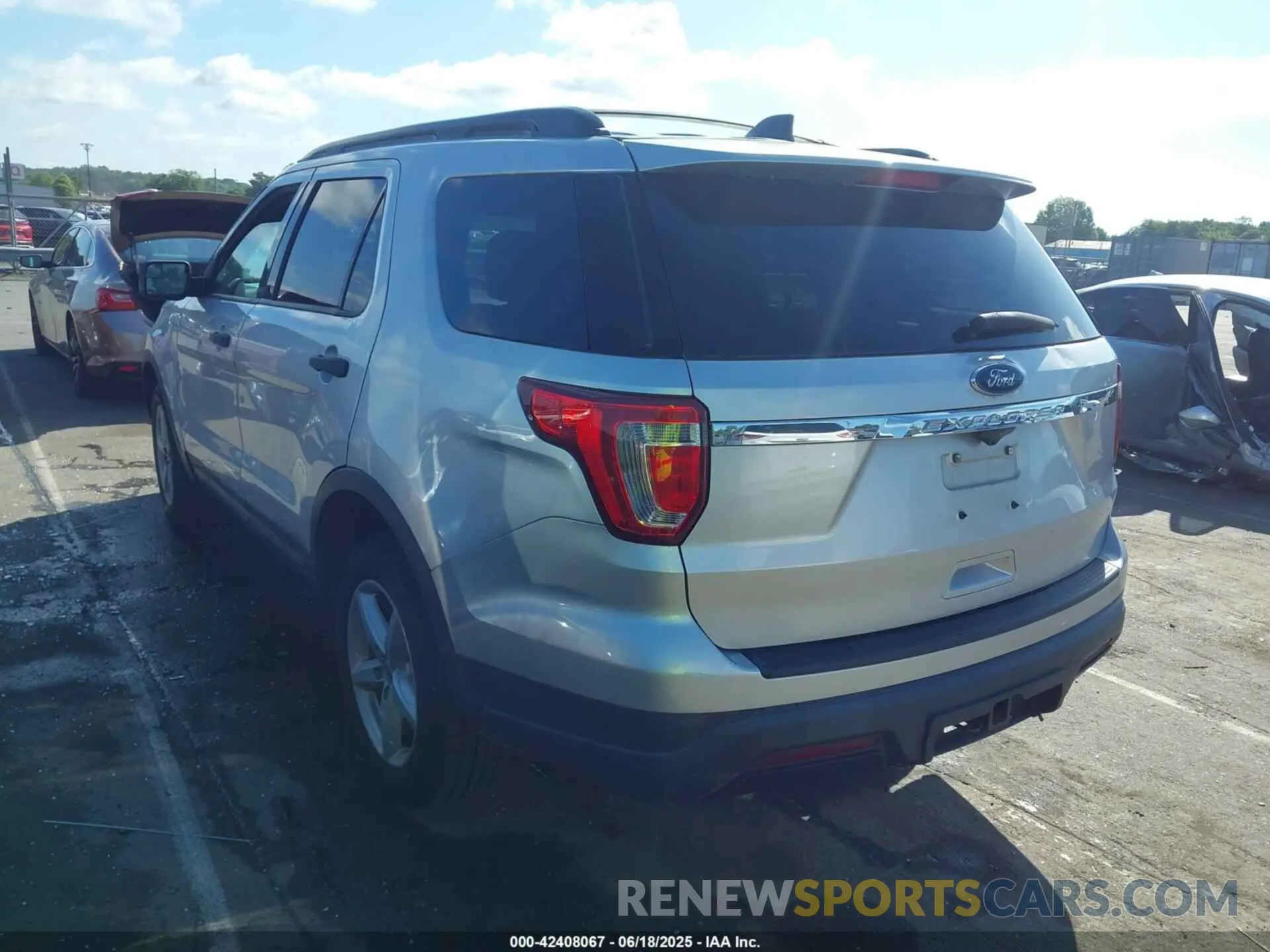 3 Photograph of a damaged car 1FM5K7B80KGA18578 FORD EXPLORER 2019